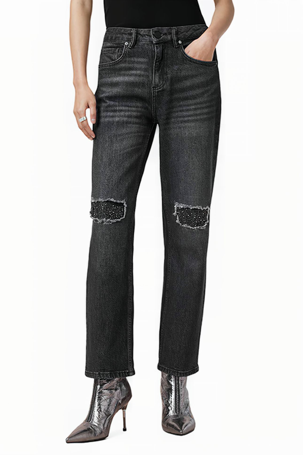 IDA CROPPED EMB JEAN BLACK 1
