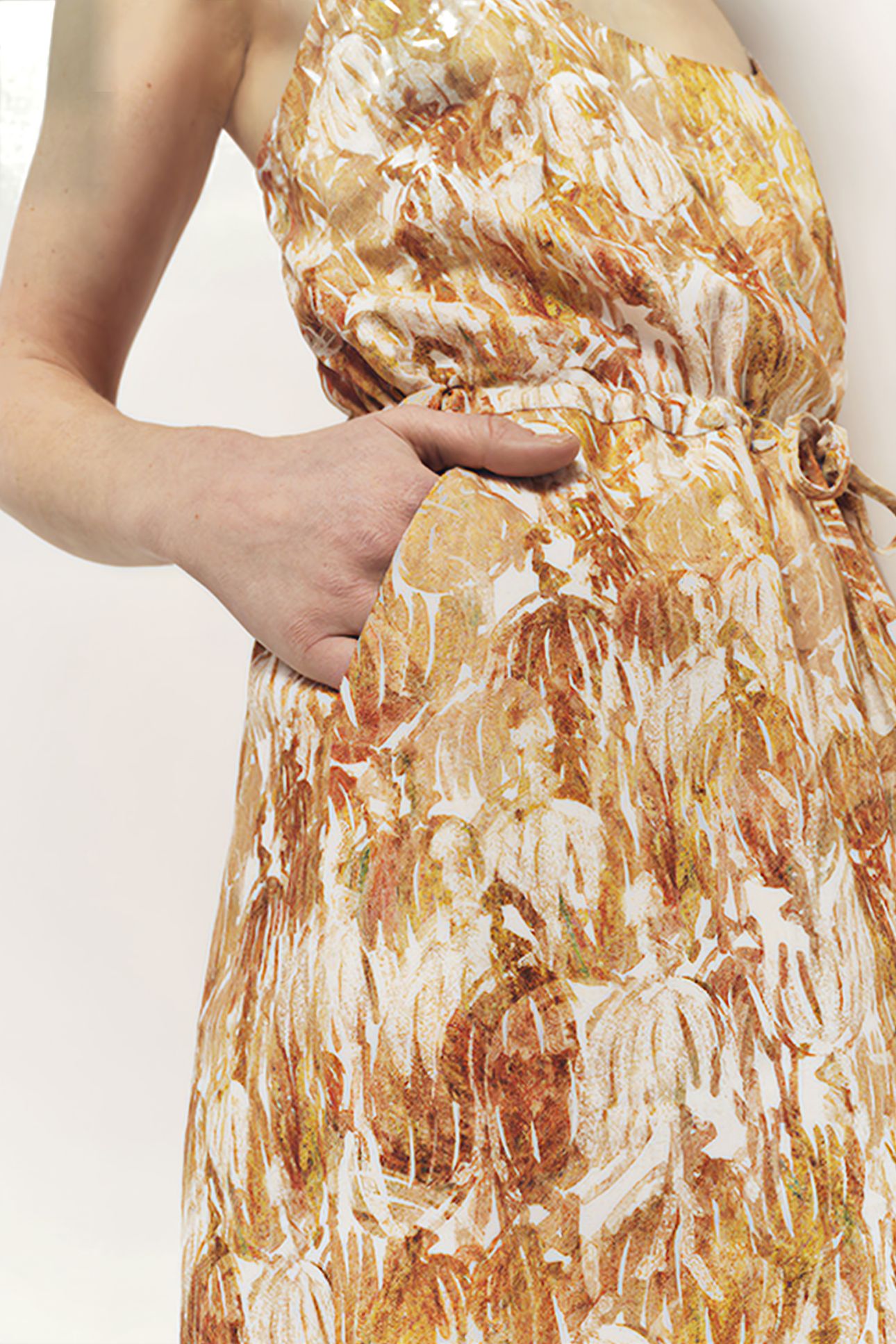 REDA - CINNAMON DRESS WITH SAHARA DANCE PRINT 5