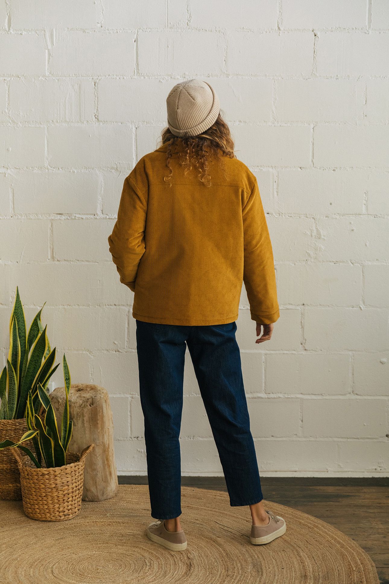 VIWA - GOLDEN BROWN 2