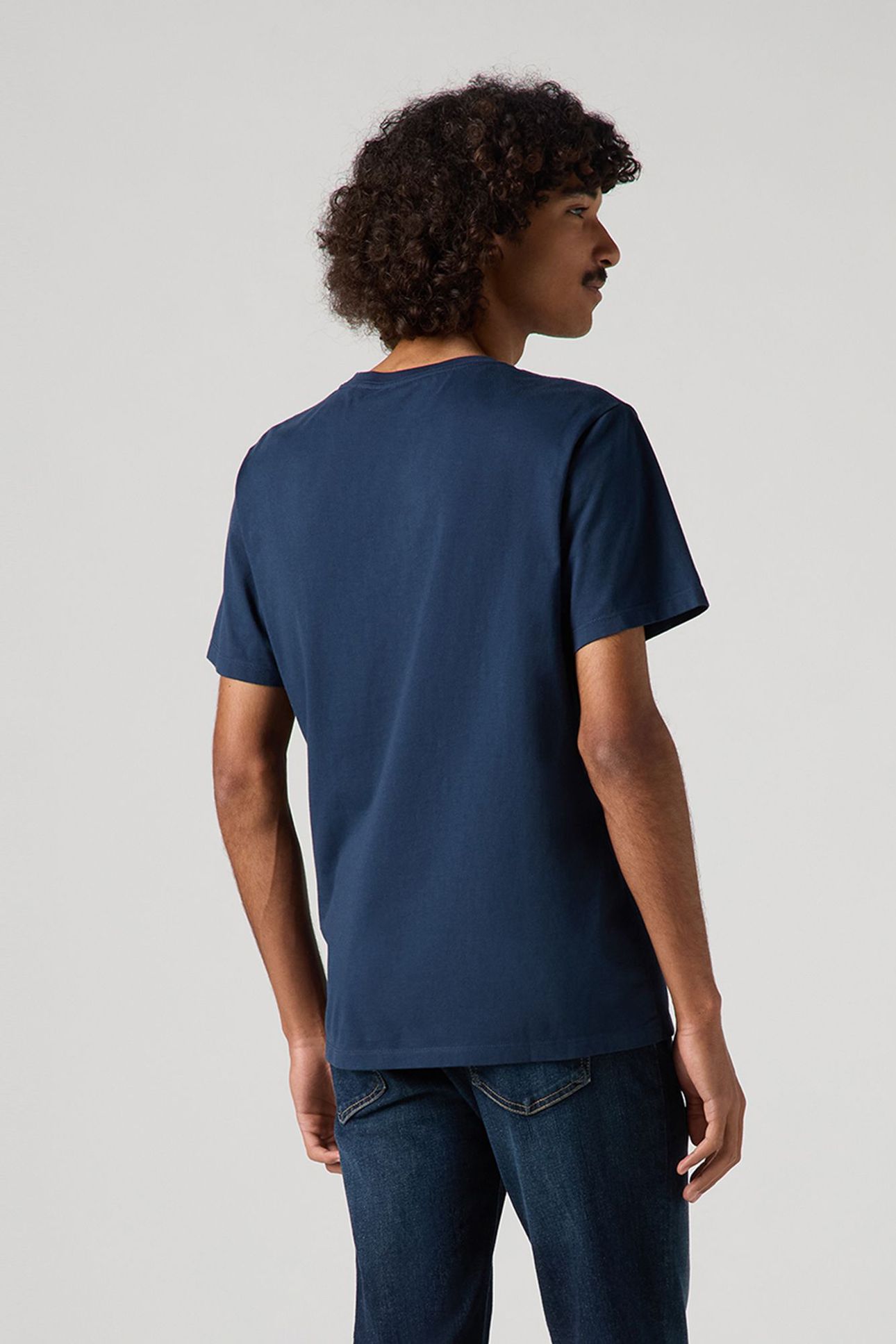 CLASSIC HOUSEMARK V-NECK TEE 2