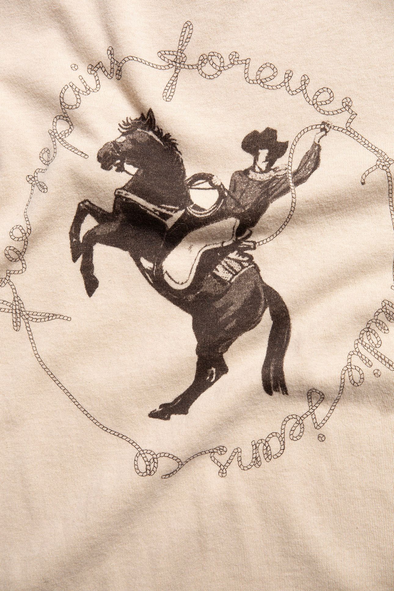 LOVA FREE REPAIRS T-SHIRT CREAM 6