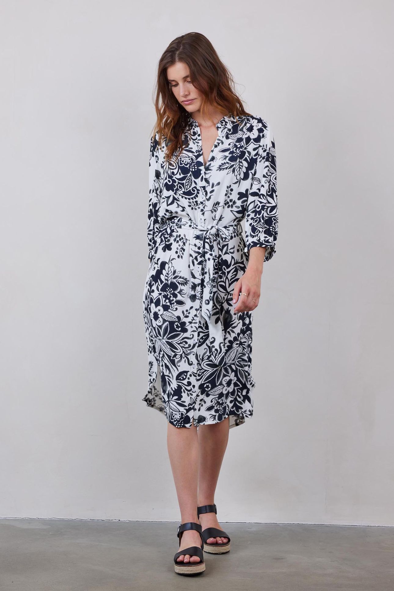 LONGER TUNIC WONDERFUL, 3/4 SLEEVE OFFWHITE WITH BLACK CENTE 1