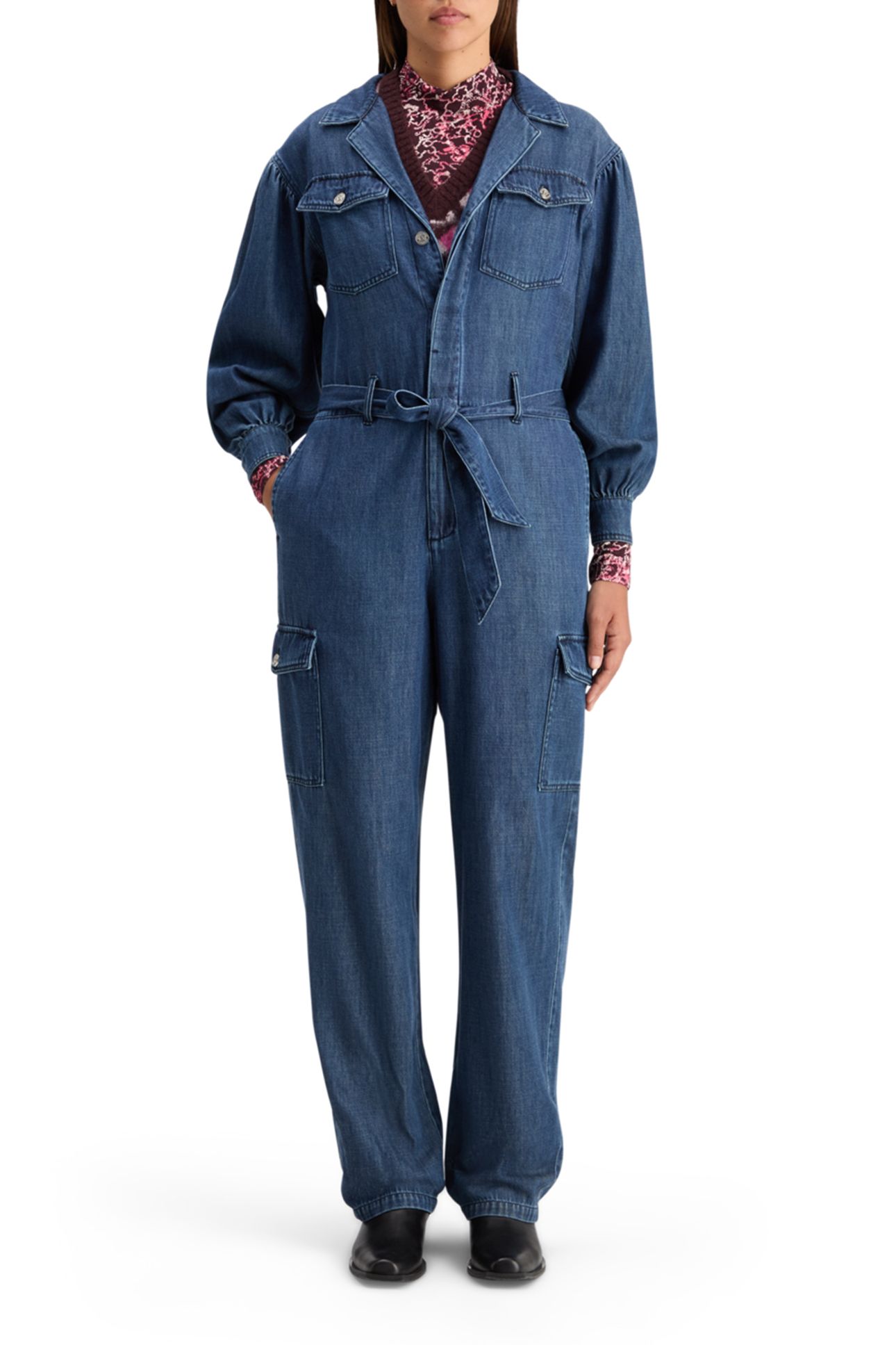 LIGHTWEIGHT DENIM JUMPSUIT IN DARK WASH WITH TONAL DETAILING 5