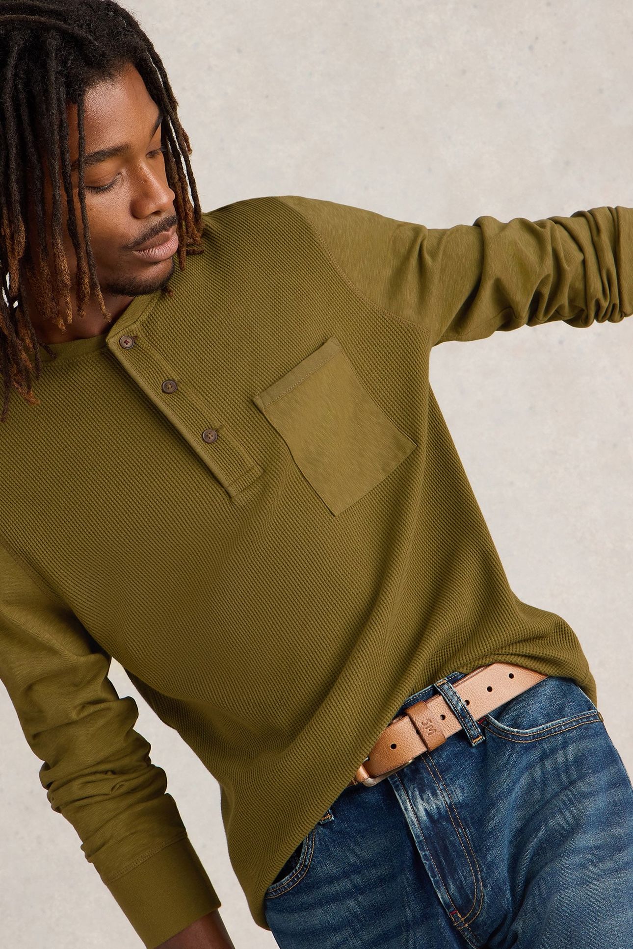 ANDOVER LS HENLEY KHAKI GREEN 4