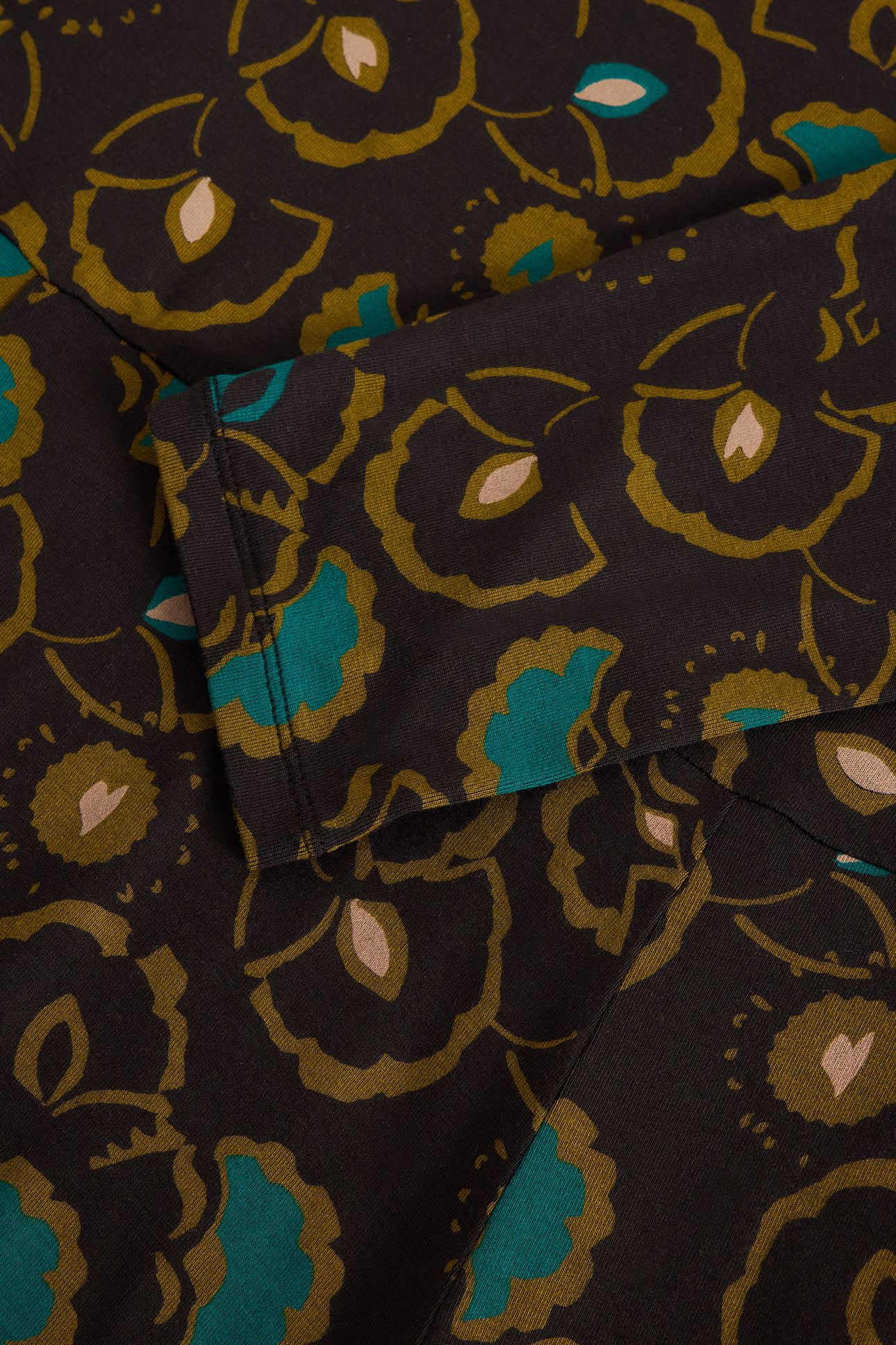 MADELINE JERSEY DRESS BLACK MULTI 6