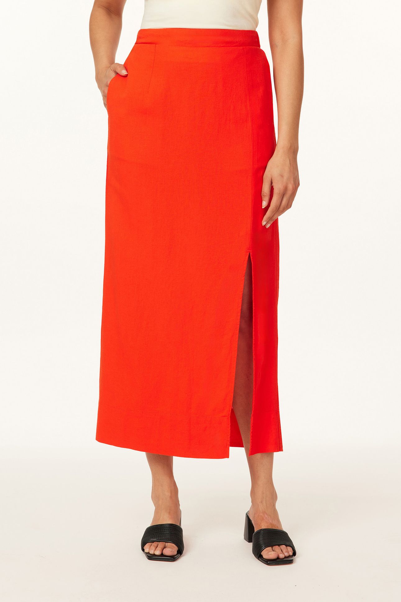 PENCIL SLIT SKIRT ORANGE.COM 1