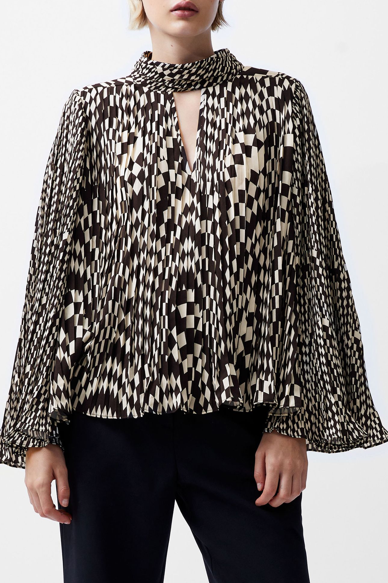FERN ARIE PLEATED ELLA GGT TOP CLASSIC CREAM/BLACKO 1