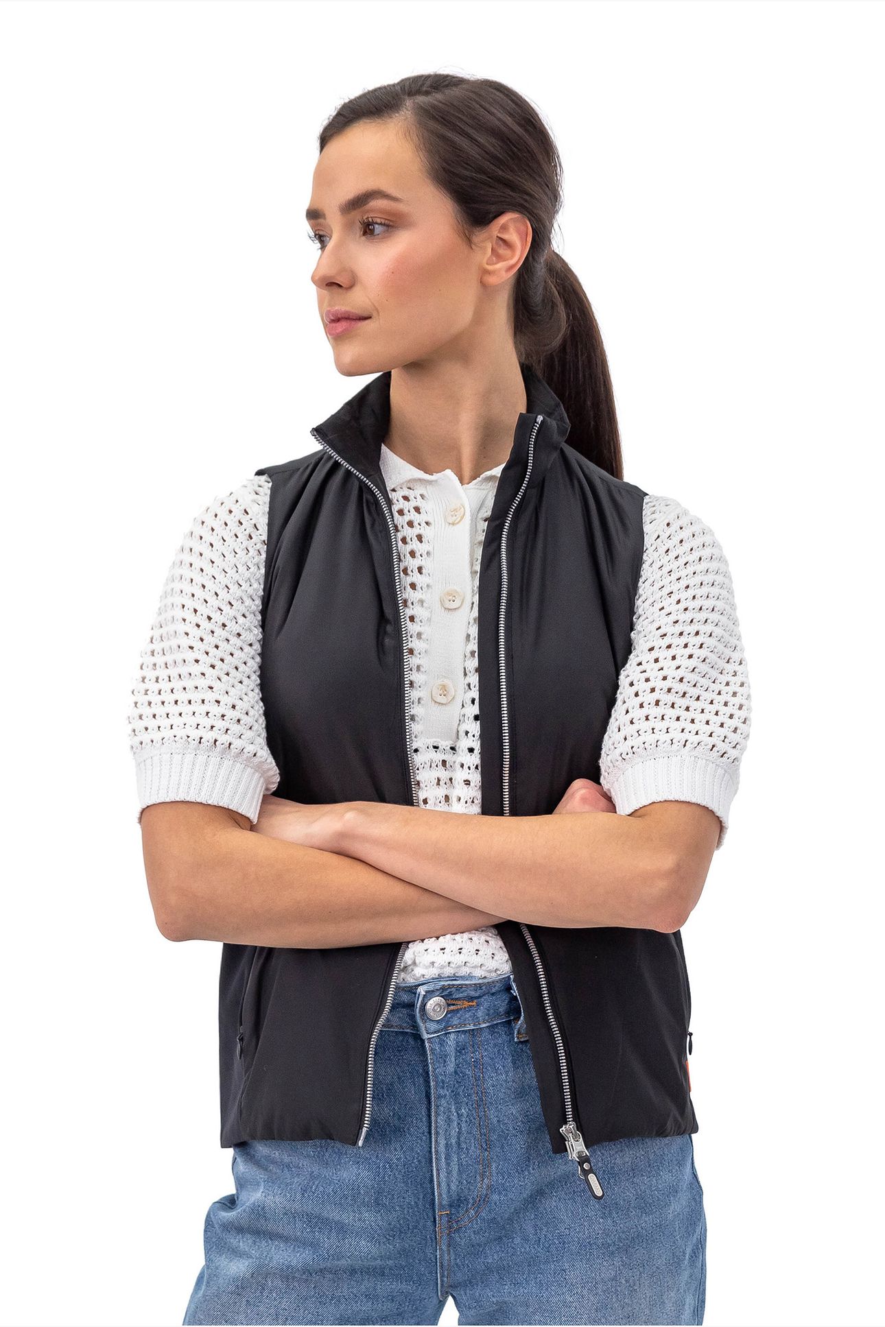 THE WOMENS HYBRID VEST BLACK 5