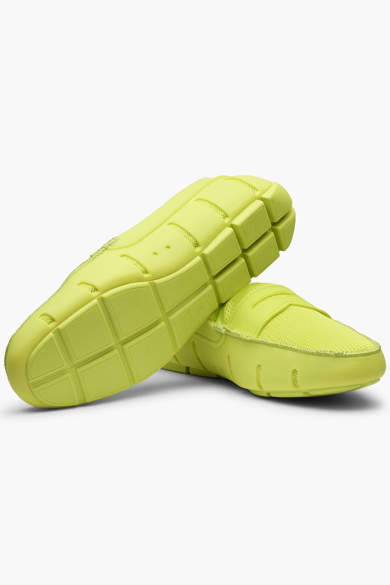 PENNY LOAFER LIME 4