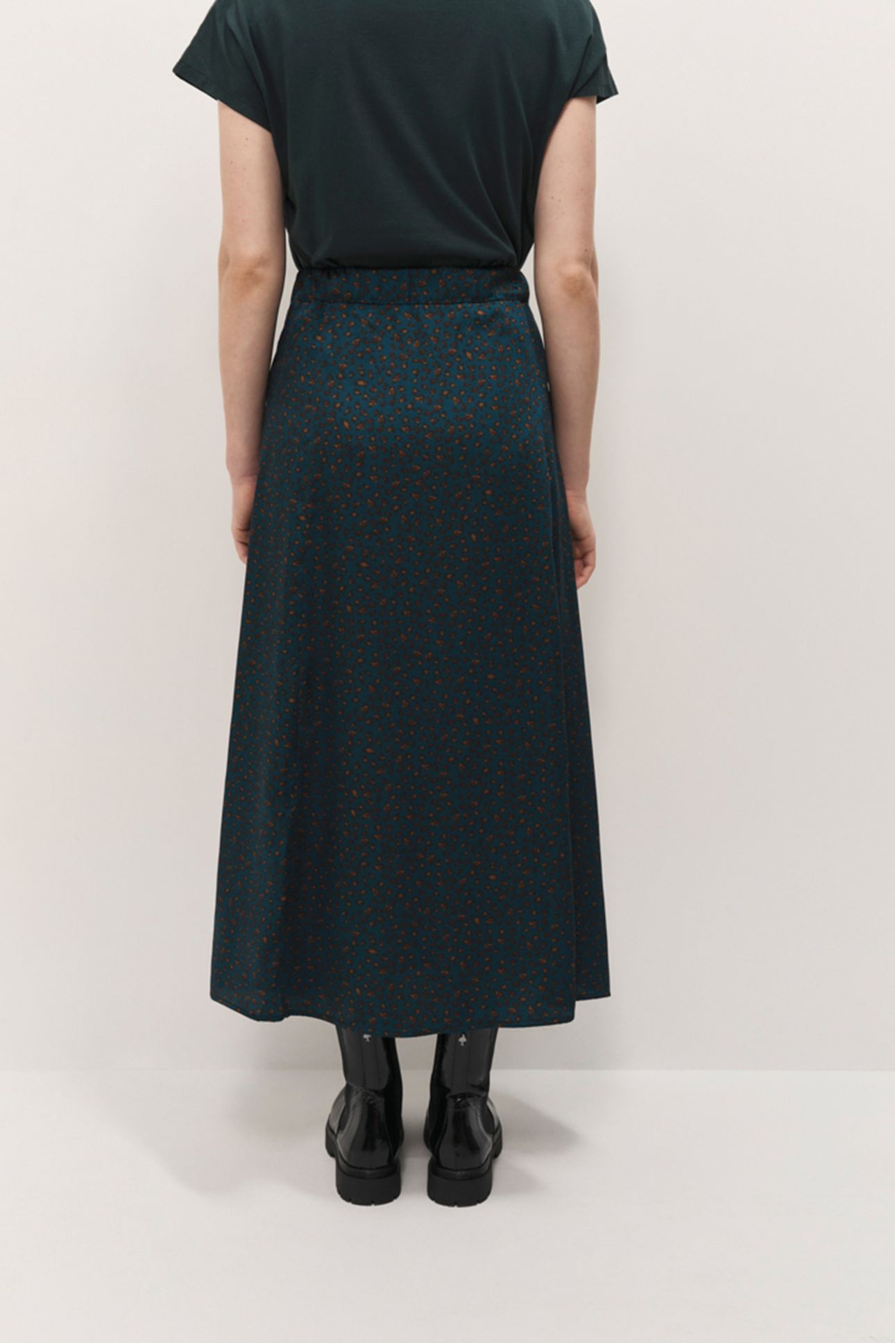 JACA - WINTER LEOPARD PRINT LONG SYCAMORE SKIRT 2