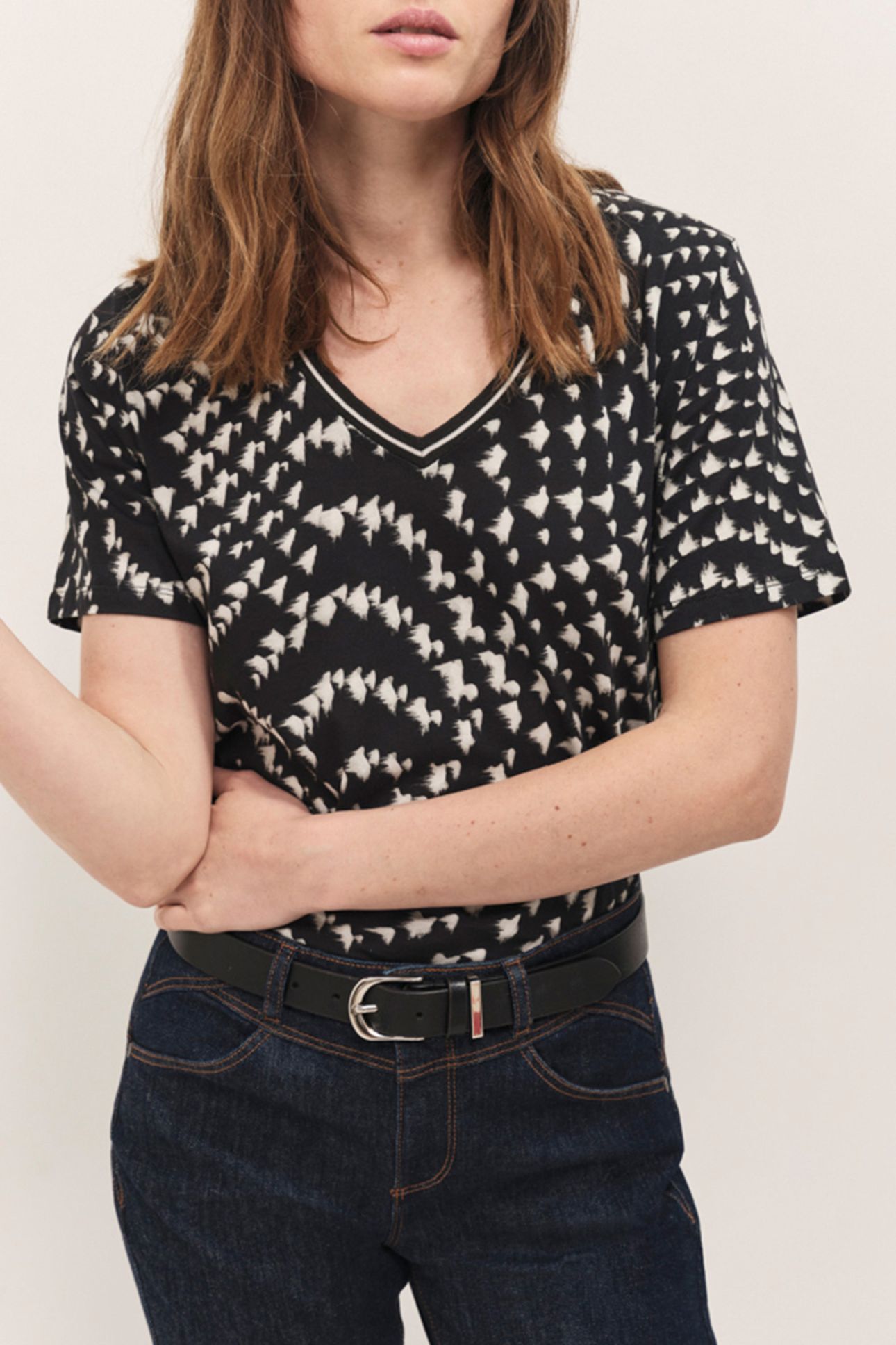 MADIAN - BLACK OPTICAL PRINT T-SHIRT 1