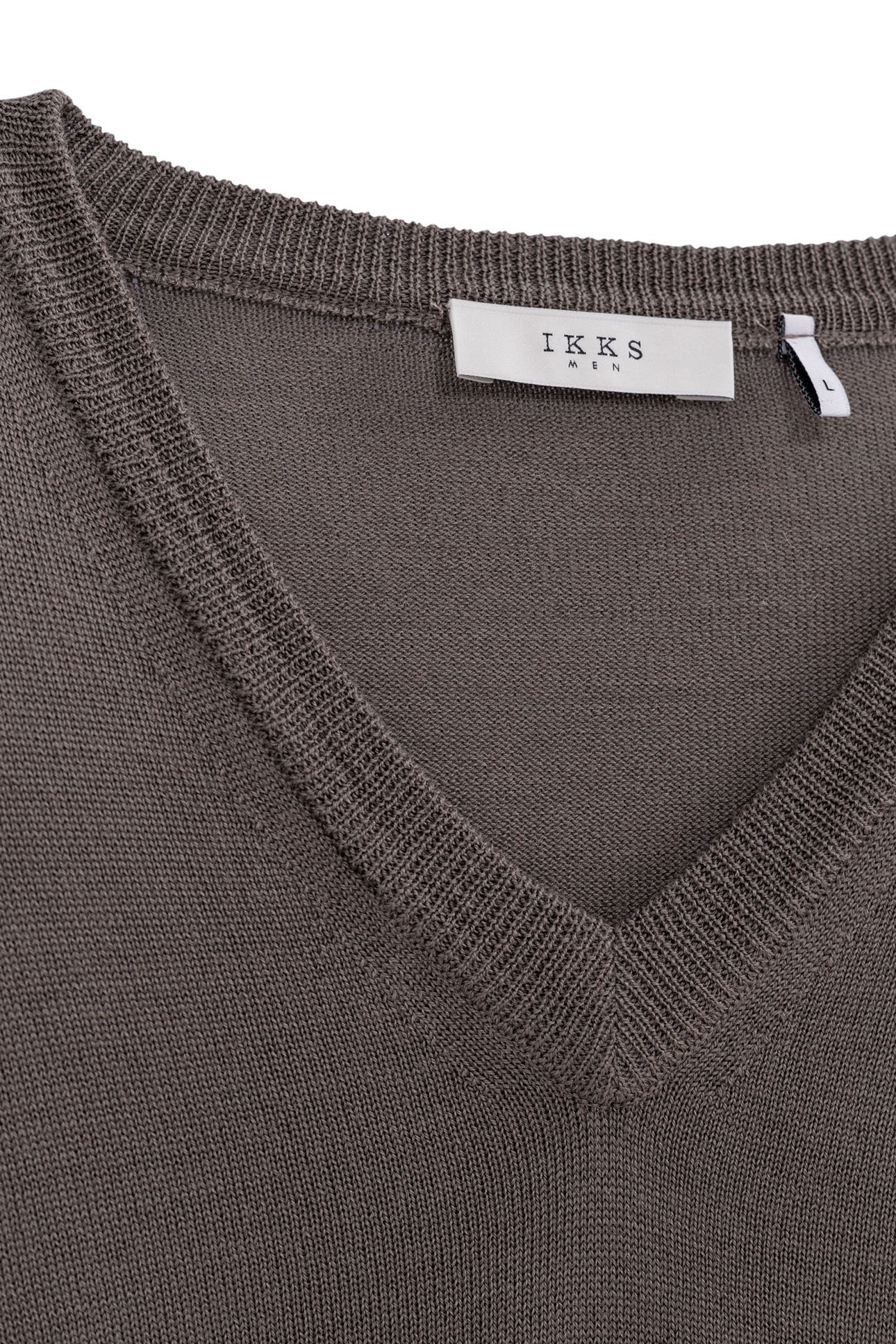 V-NECK KNIT SWEATER 2