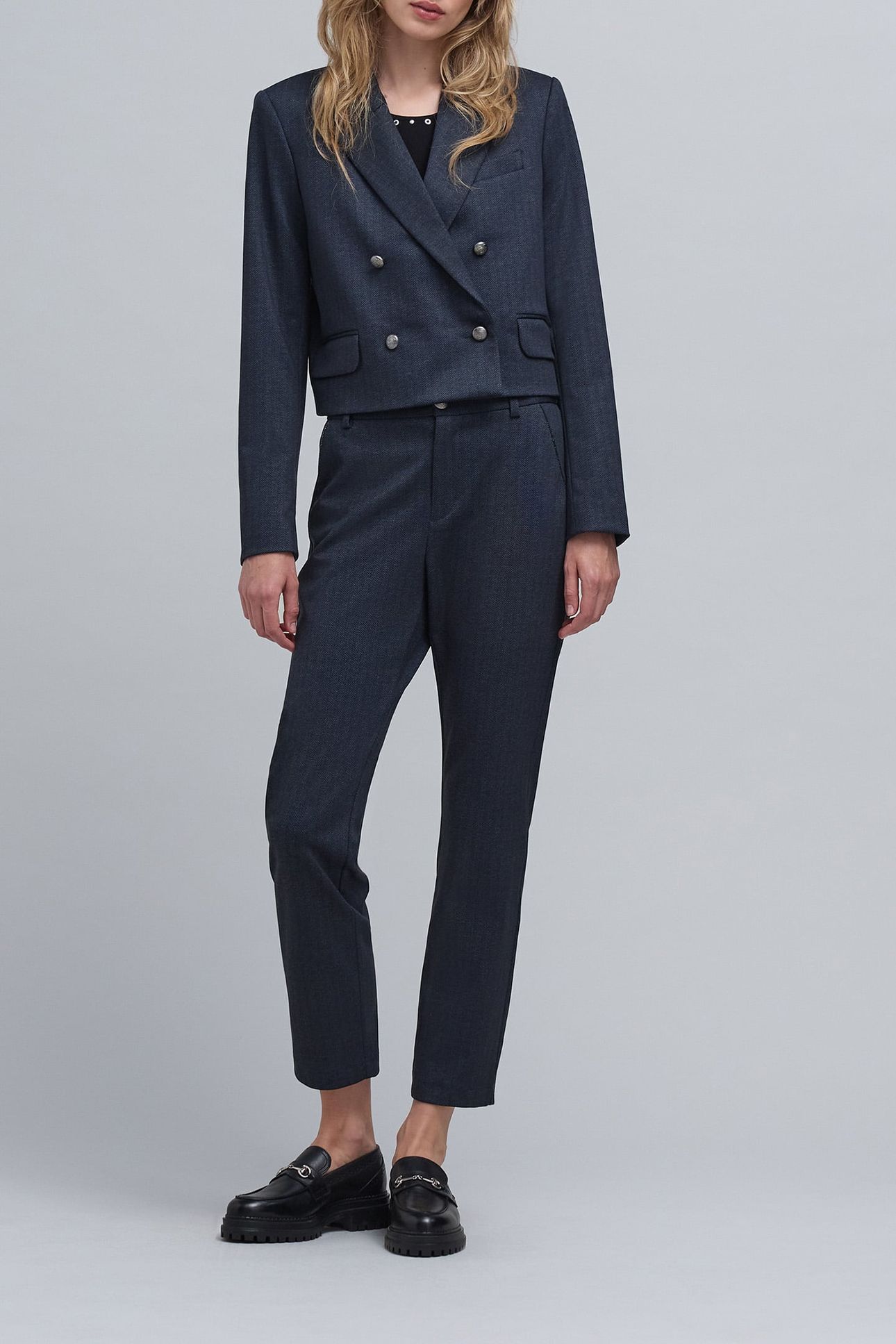 NAVY HERRINGBONE PATTERN SHORT SUIT JACKET 3