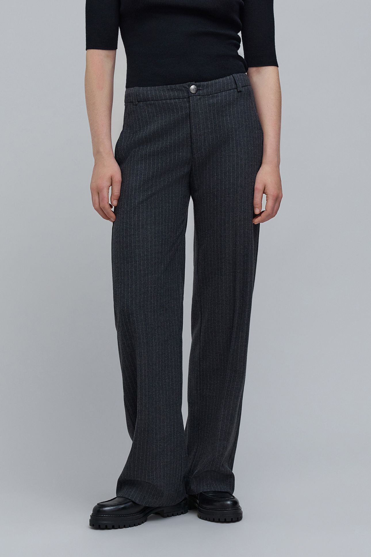 GRAY FLARE SUIT PANTS WITH TENNIS STRIPES 1