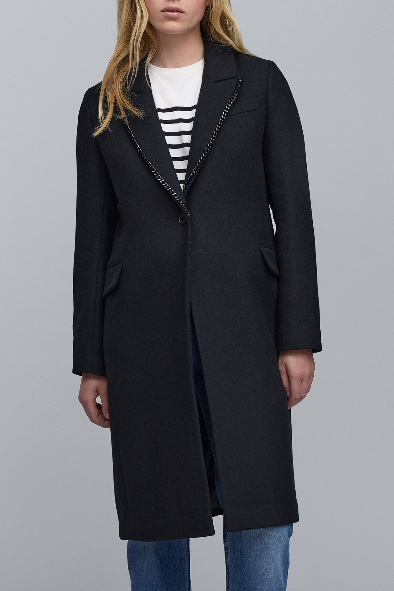 BLACK CHAIN NECK COAT 1