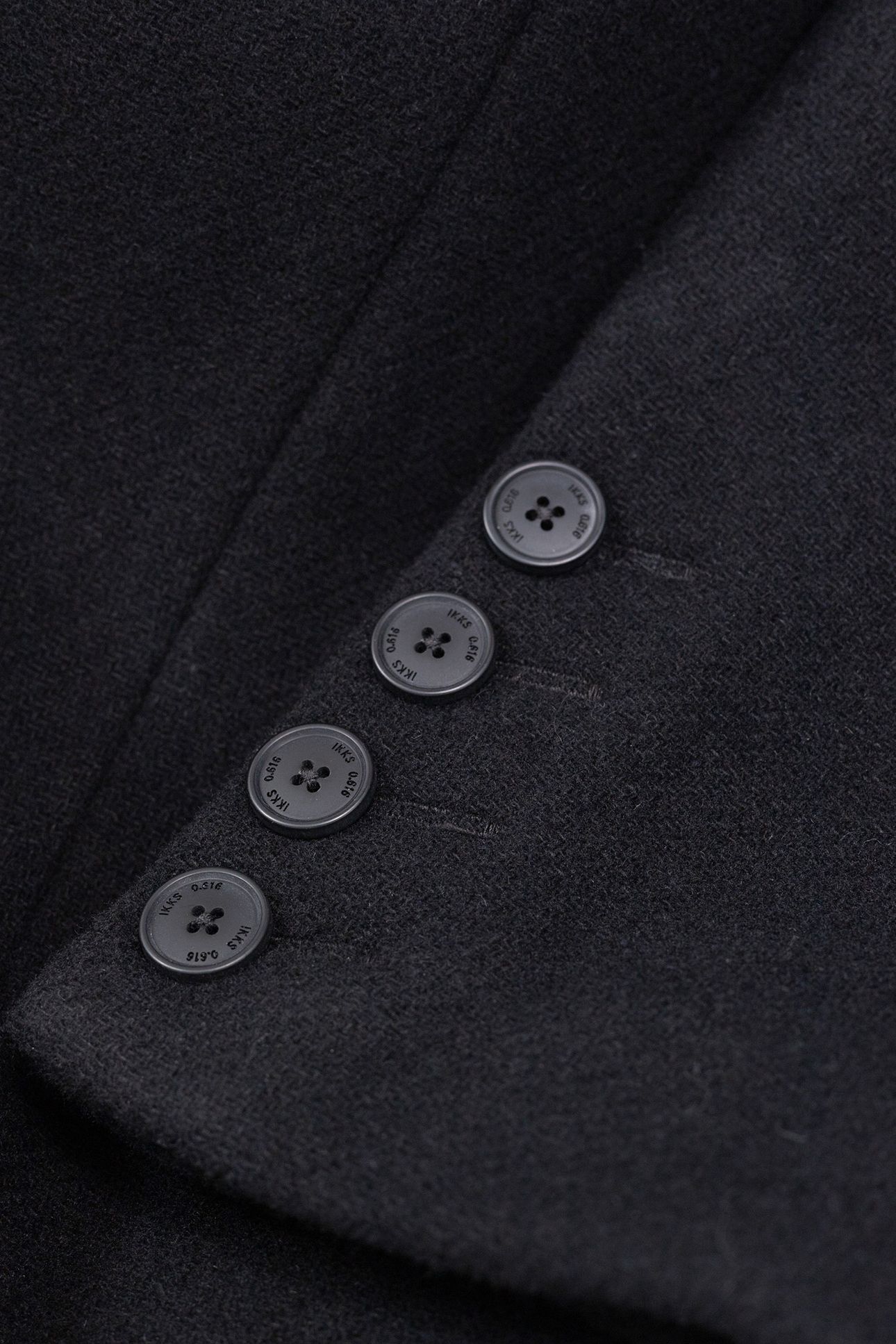 BLACK CHAIN NECK COAT 6
