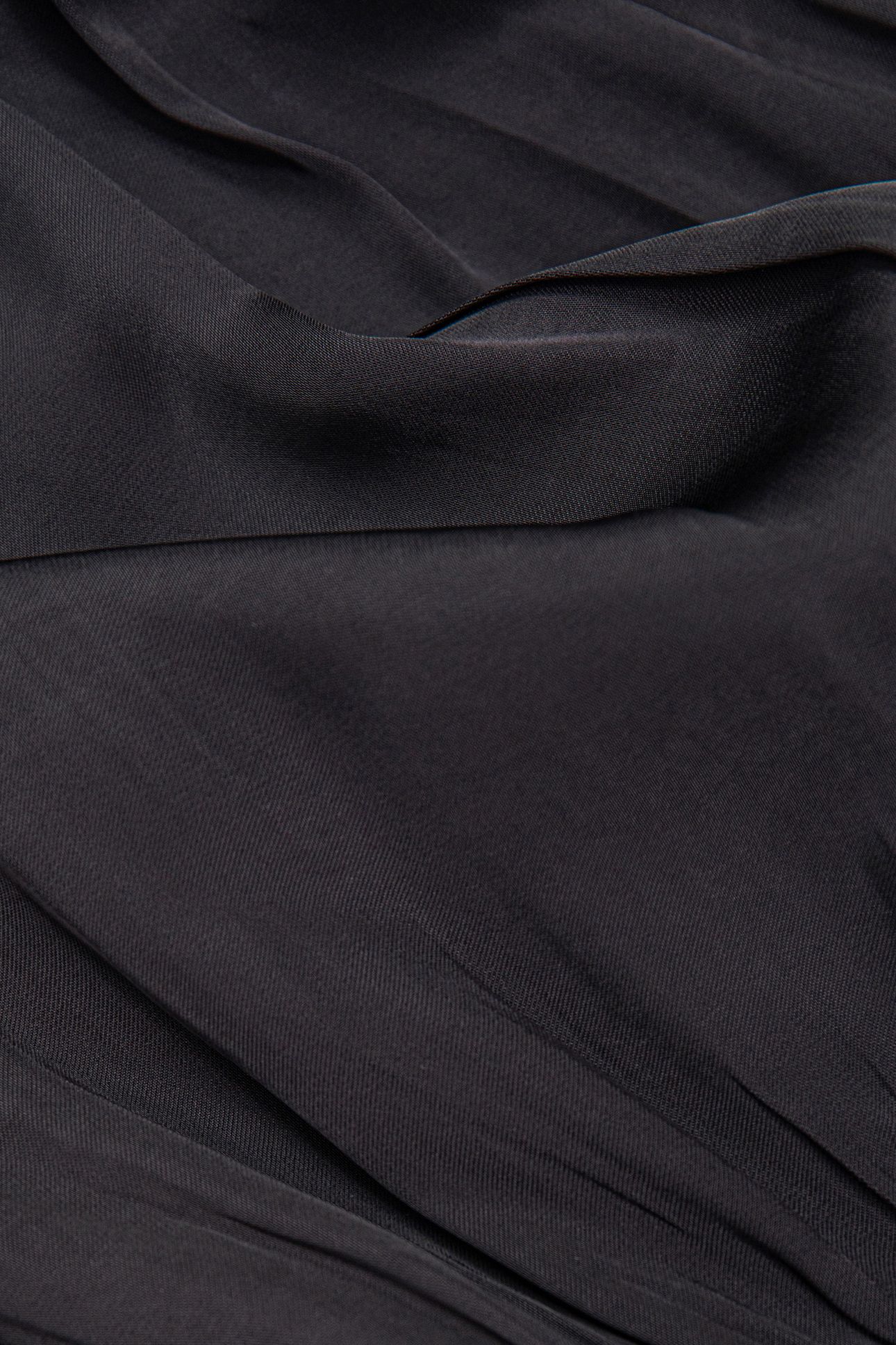 BLACK CRINKLED SMOCKED DRESS 8