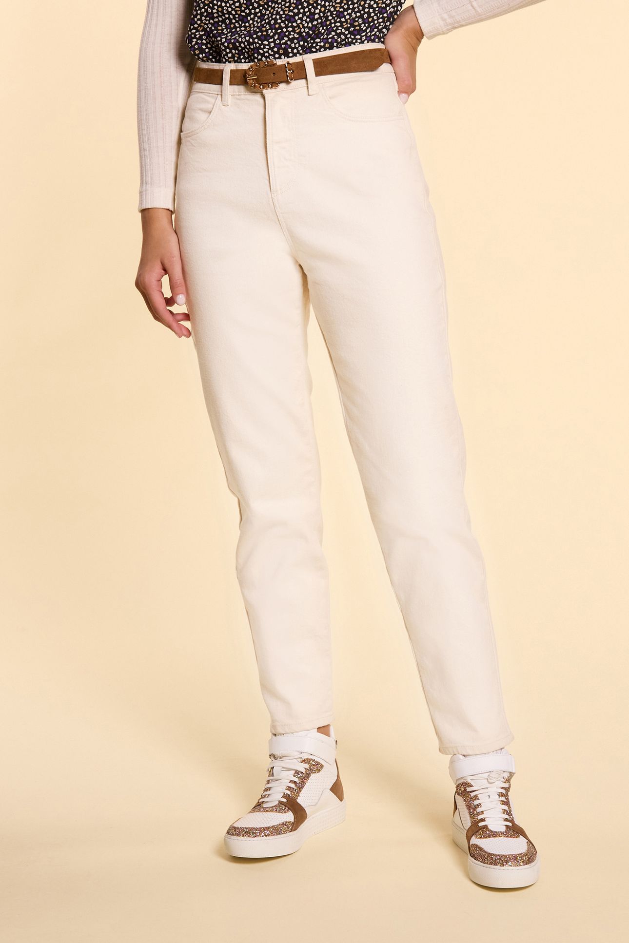ECRU BOYFIT JEANS 1
