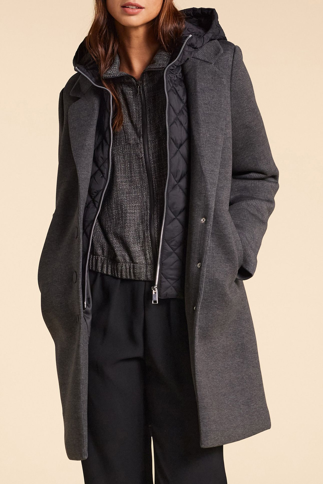 CHARCOAL COAT WITH DETACHABLE FACING 1