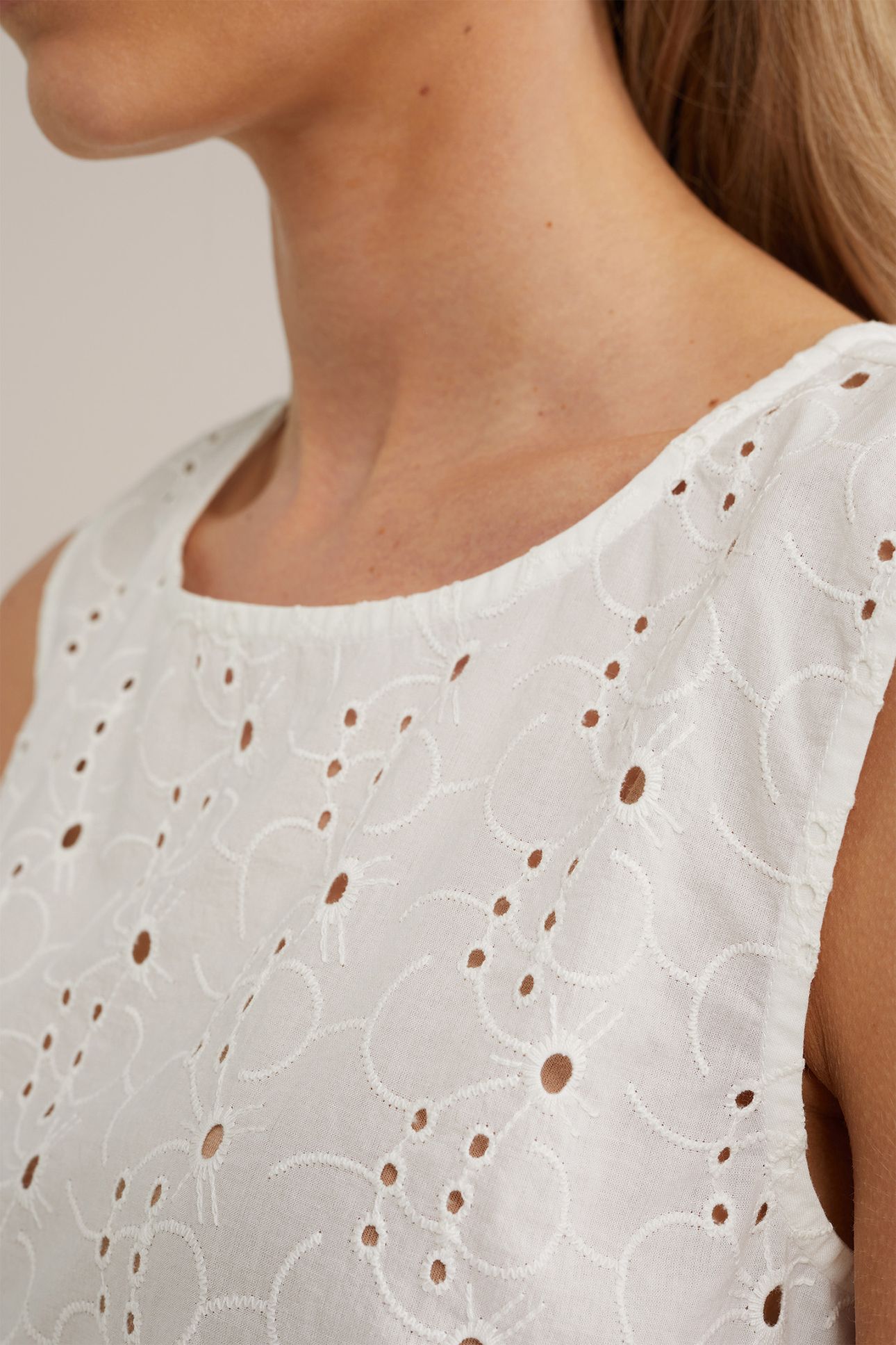 T-SHIRT WHITE 5