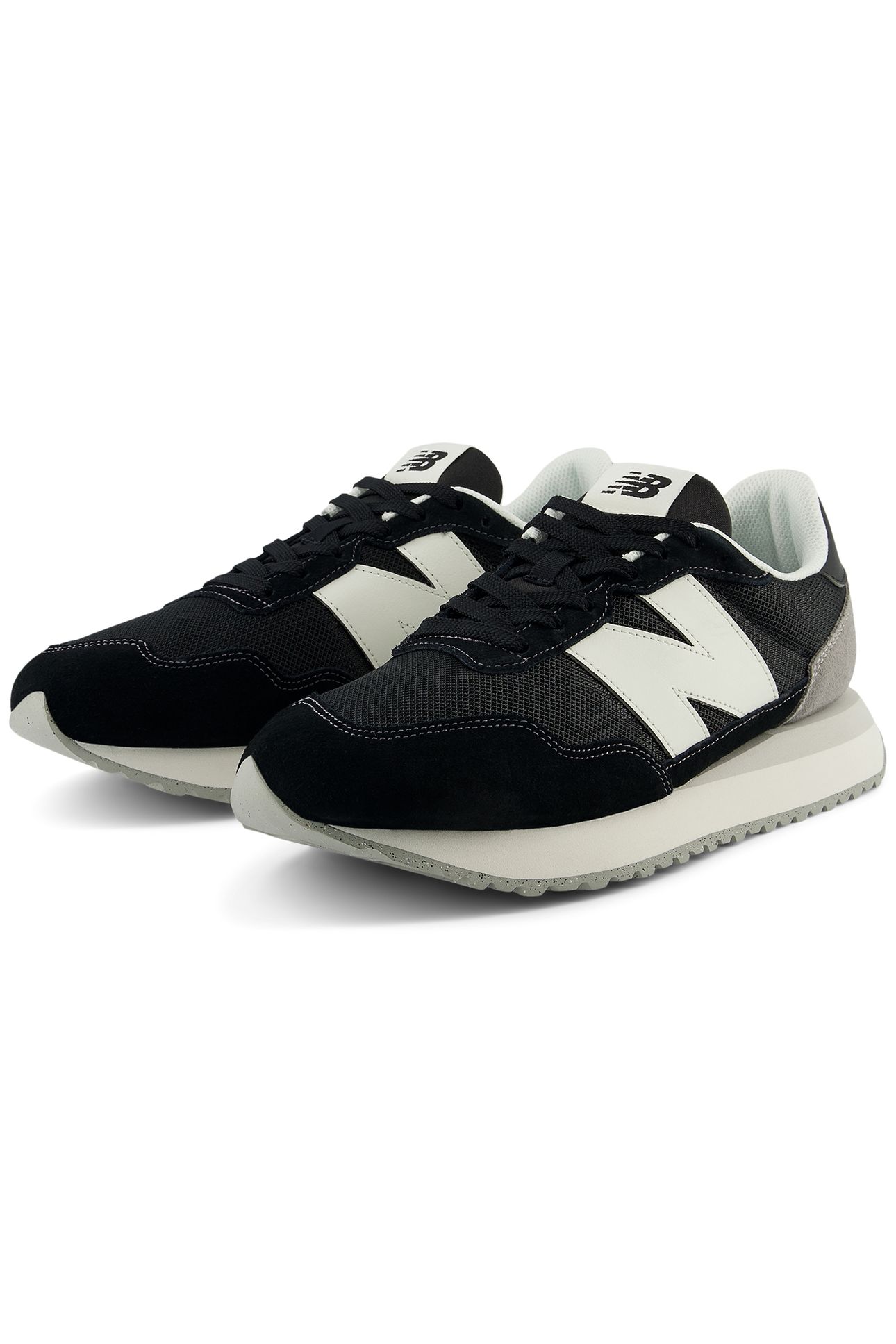 MS237LBK SNEAKERS IN BLACK 2
