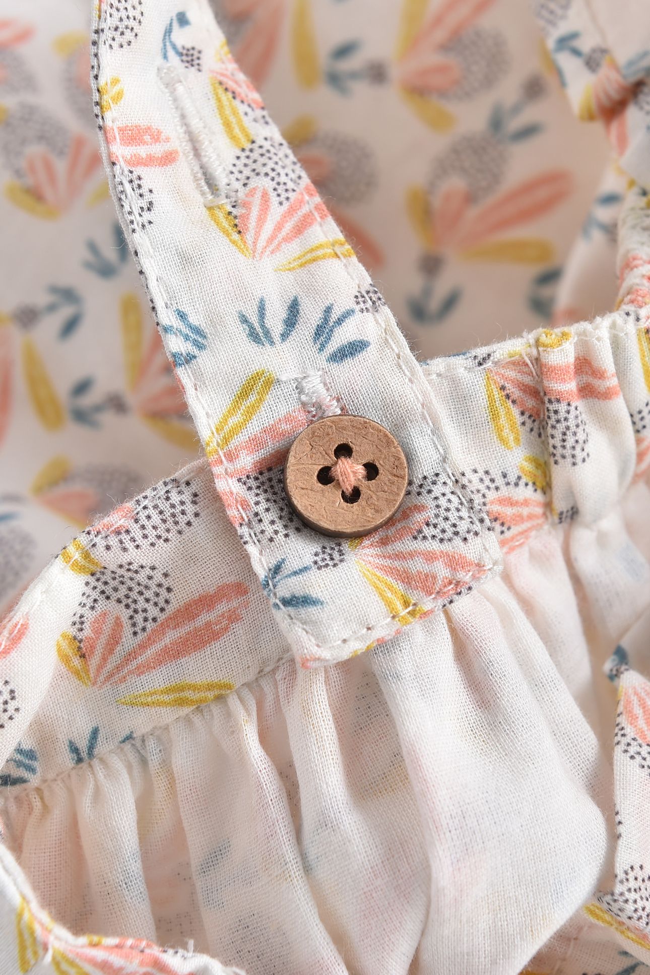 DRESS AMBIKA CREAM PETALS 8