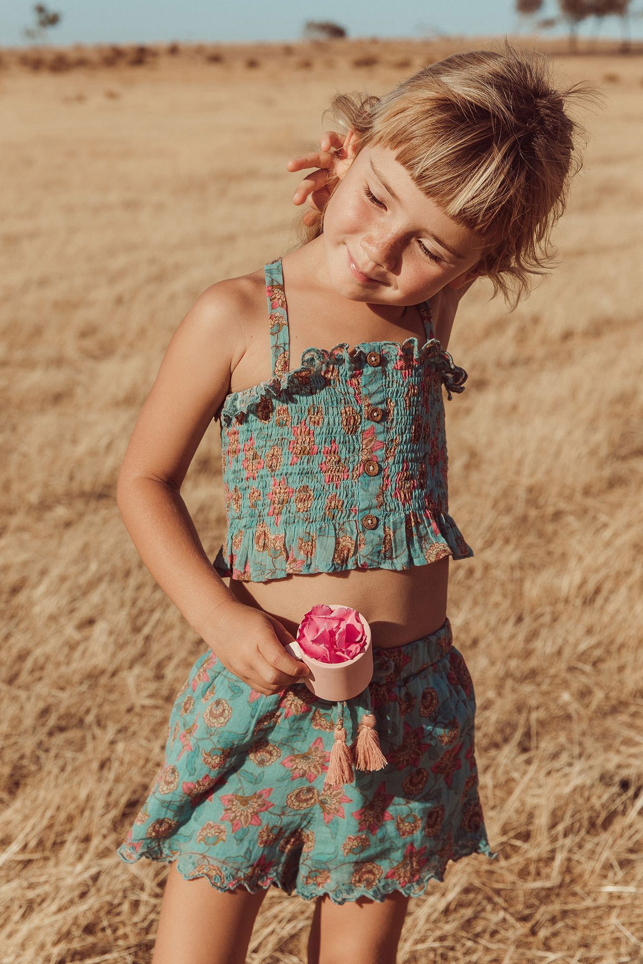 TOP MALIKA TURQUOISE FLOWERS 1