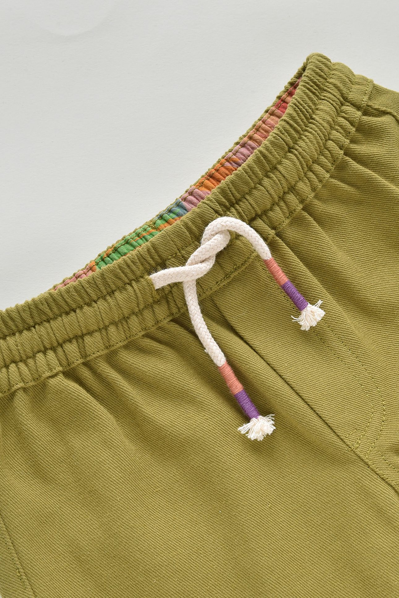 BERMUDA OBIKI KHAKI 4