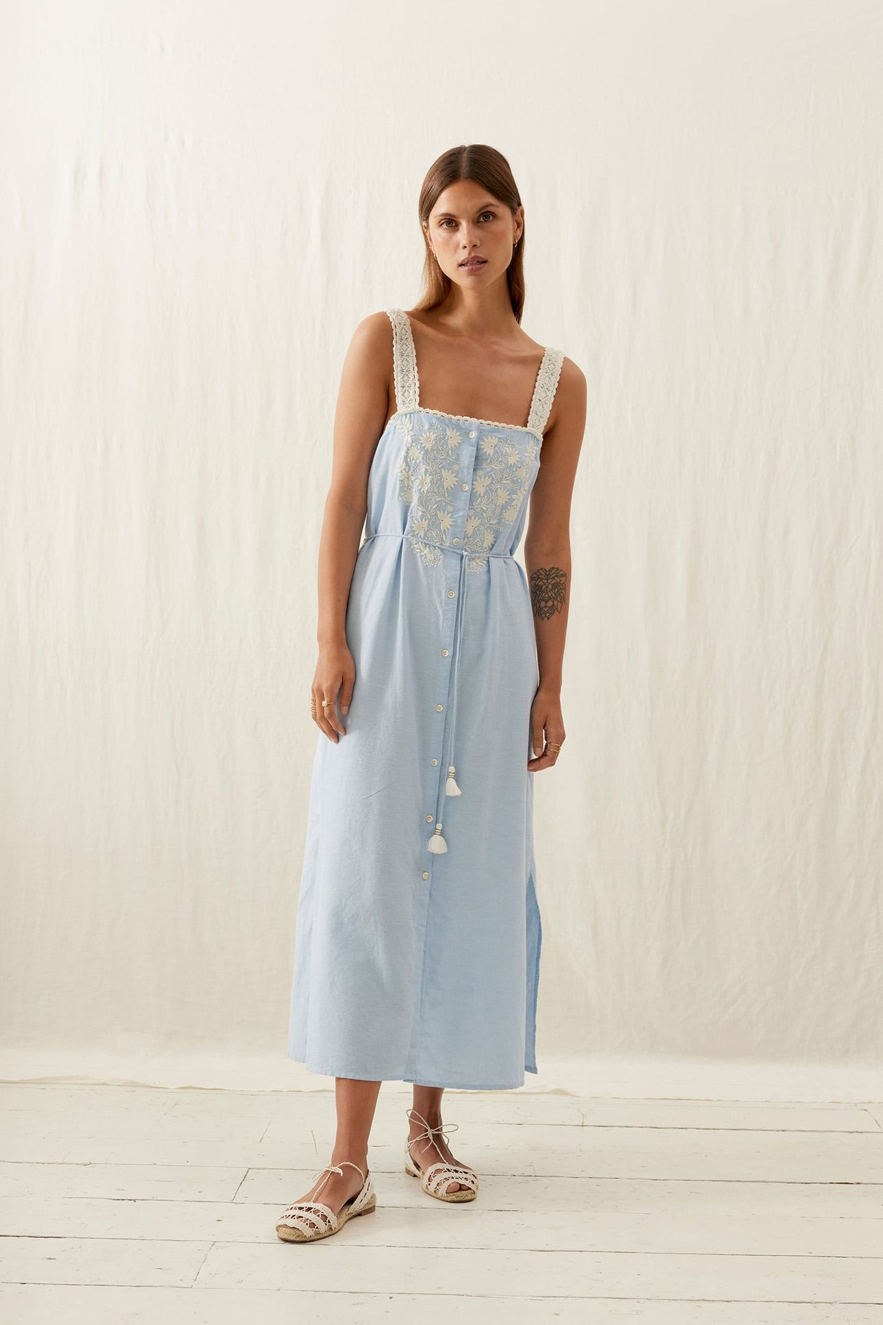 DRESS GUANAREVA LIGHT BLUE 1