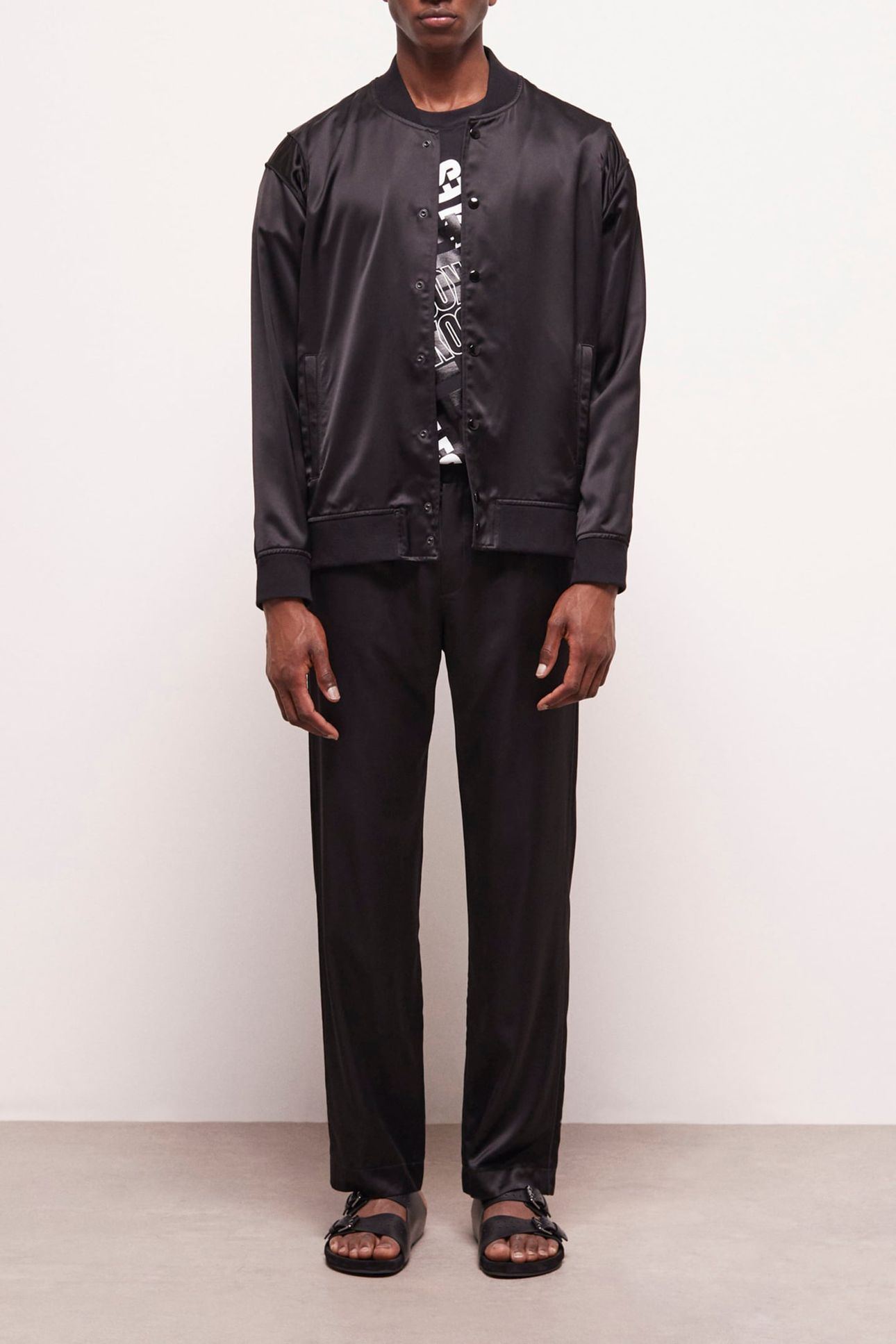 ZIP JACKET WITH CENTER FRONT AND SIDE POCKETS BLACK 1