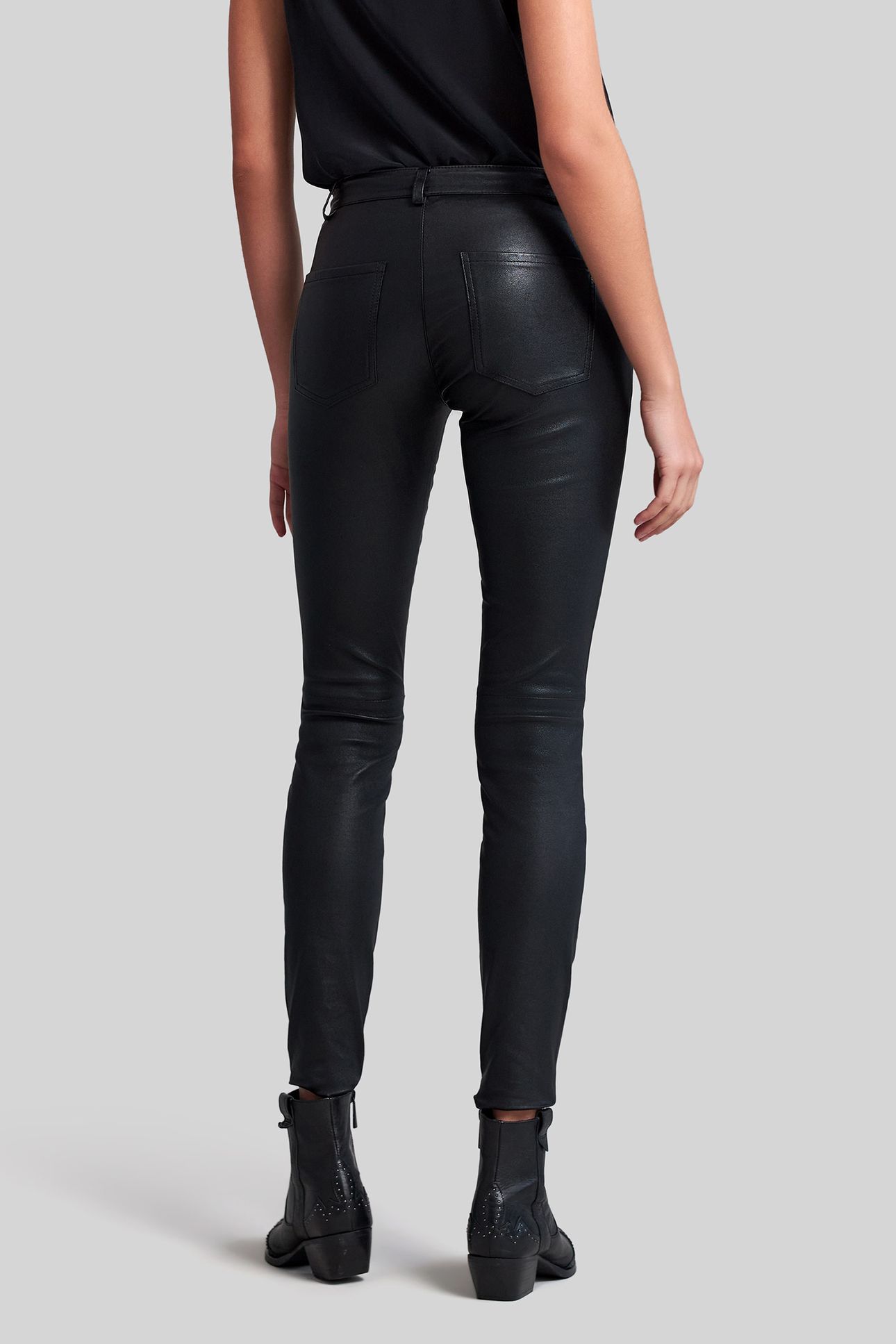 BLACK LAMBSKIN TROUSERS 2