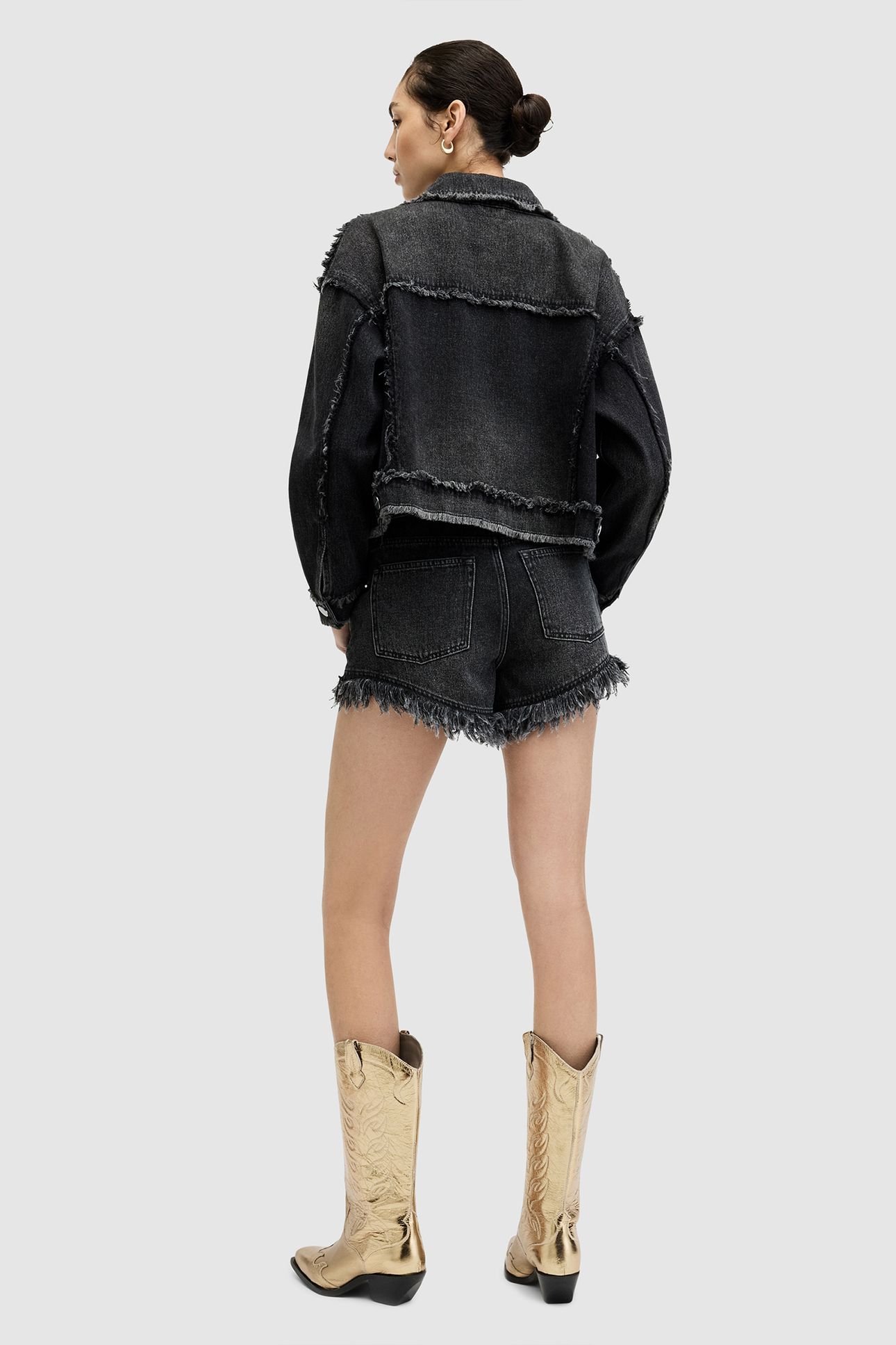 ASTRID FRAY SHORT WASHED BLACK 3