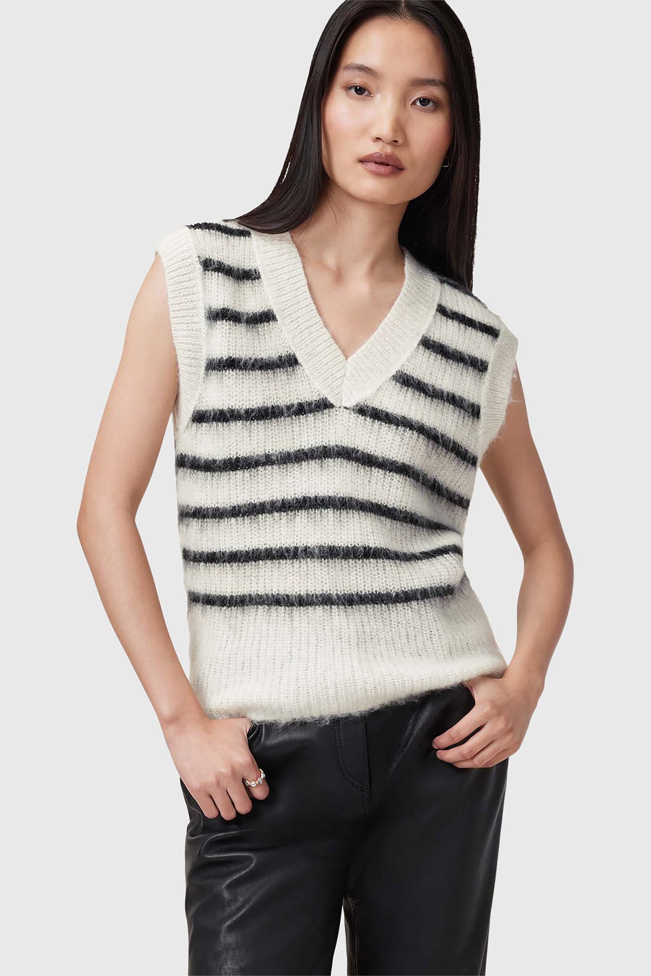 RIGA TANK CHALK WHITE/BLACK 6
