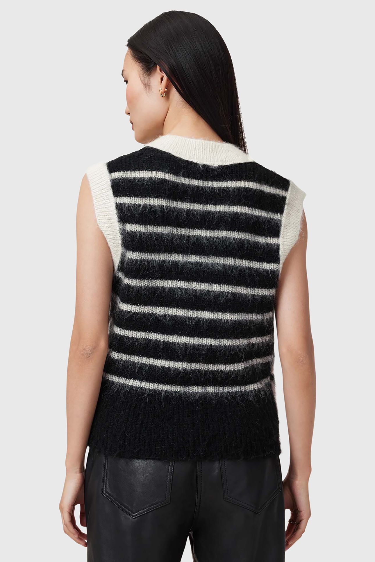 RIGA TANK CHALK WHITE/BLACK 2