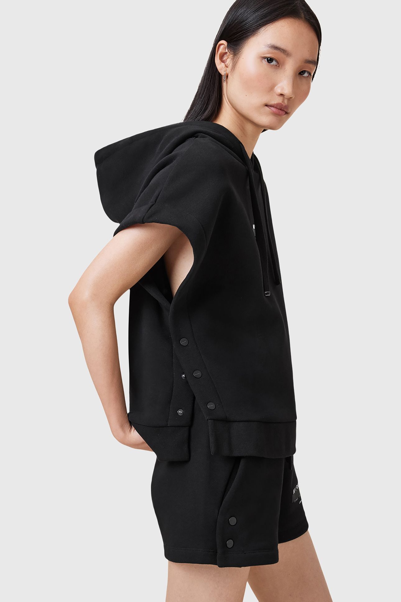 SORRI SL HOODY BLACK 7