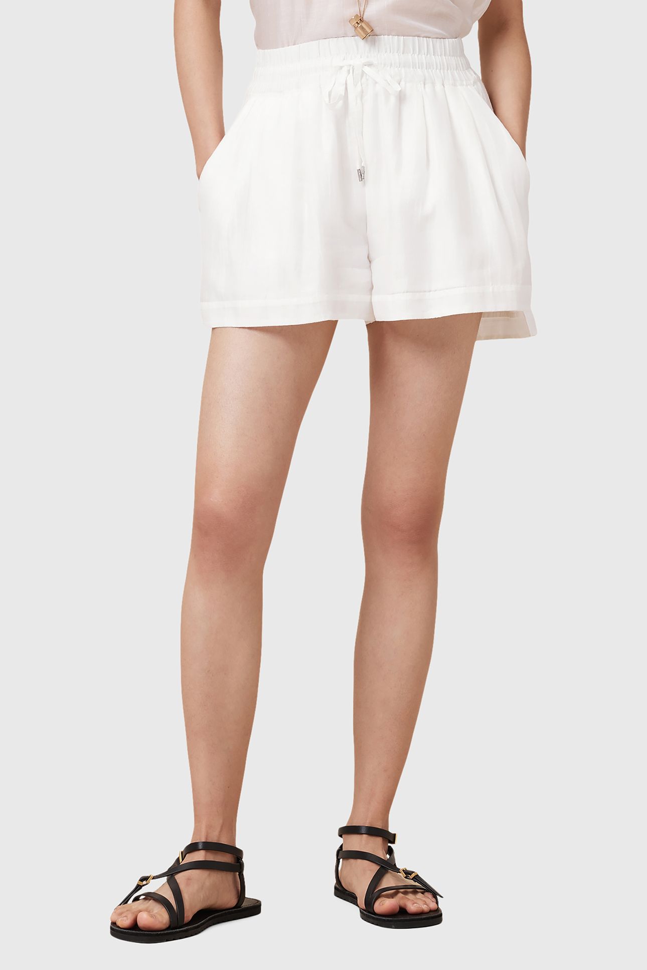 TYSH SHORT SNOW WHITE 1