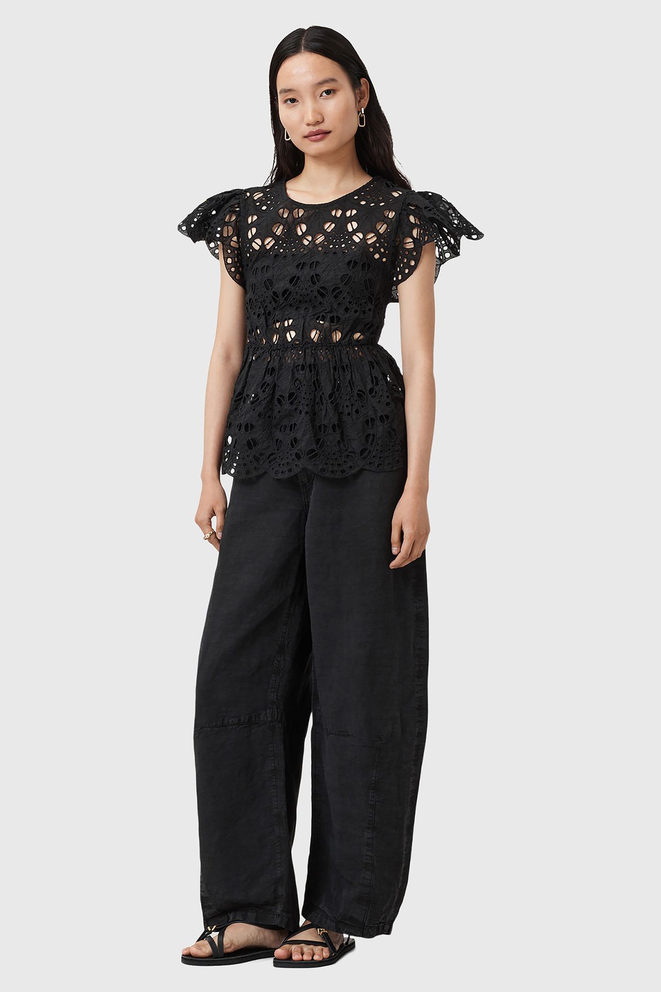MEADOW EMB TOP BLACK 3