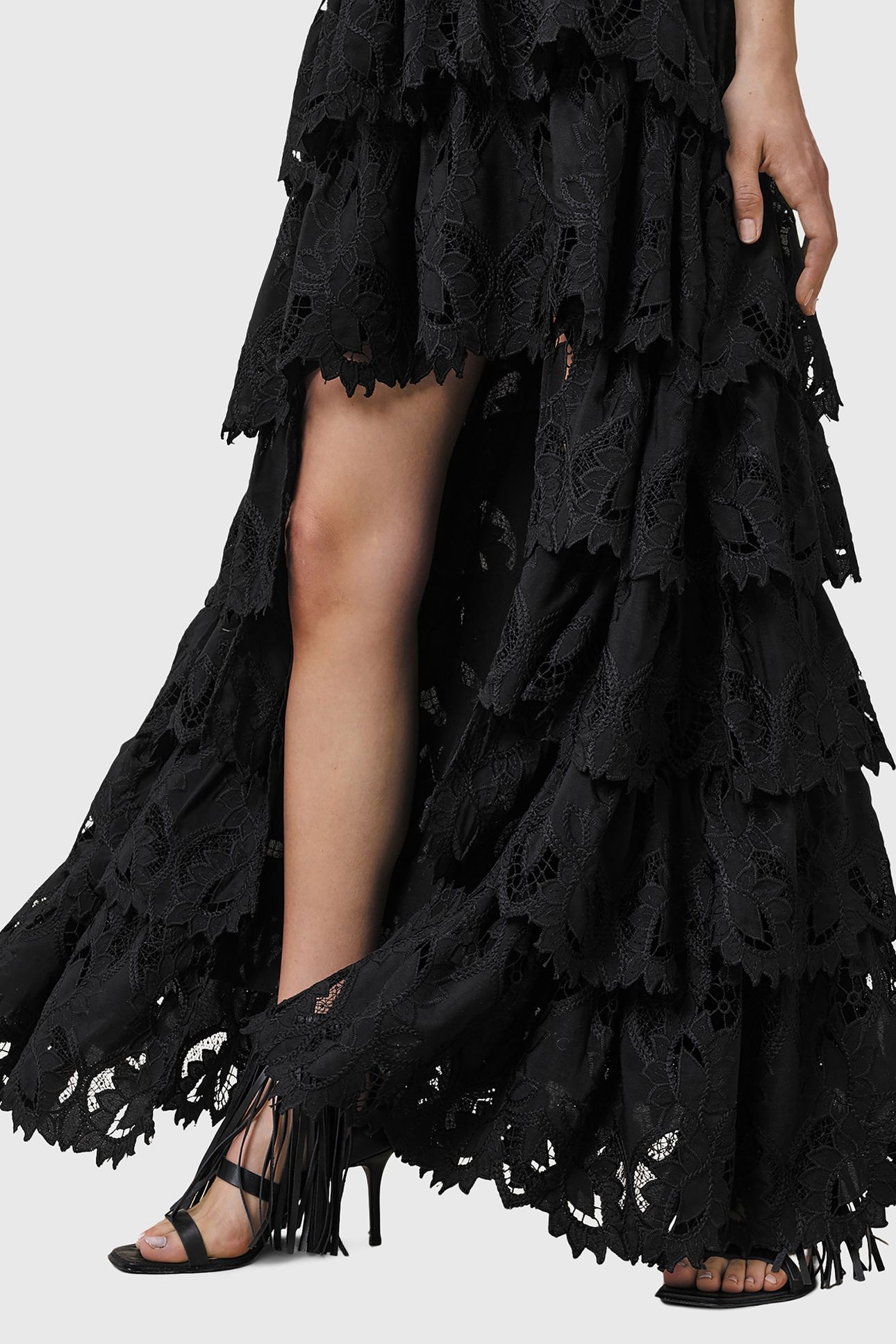 CAVARLY EMB SKIRT BLACK 7