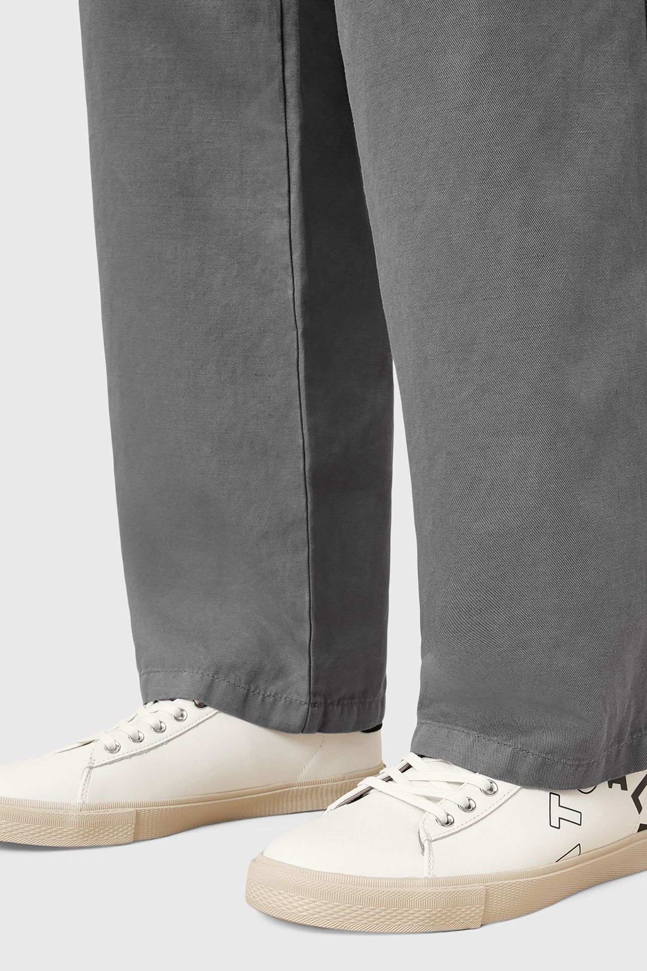 SAINT LTHR LOW TOP WHITE/BLACK 2