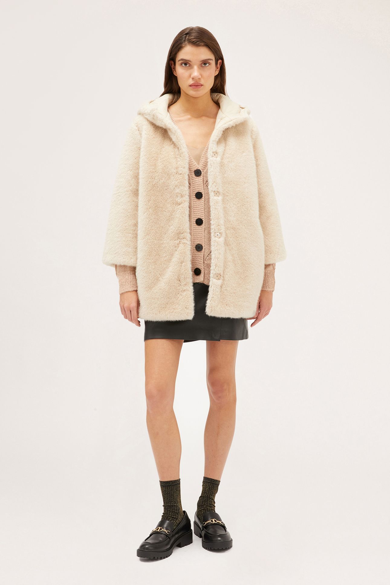 LONG TEDDY CAPE WITH HOOD BEIGE 3