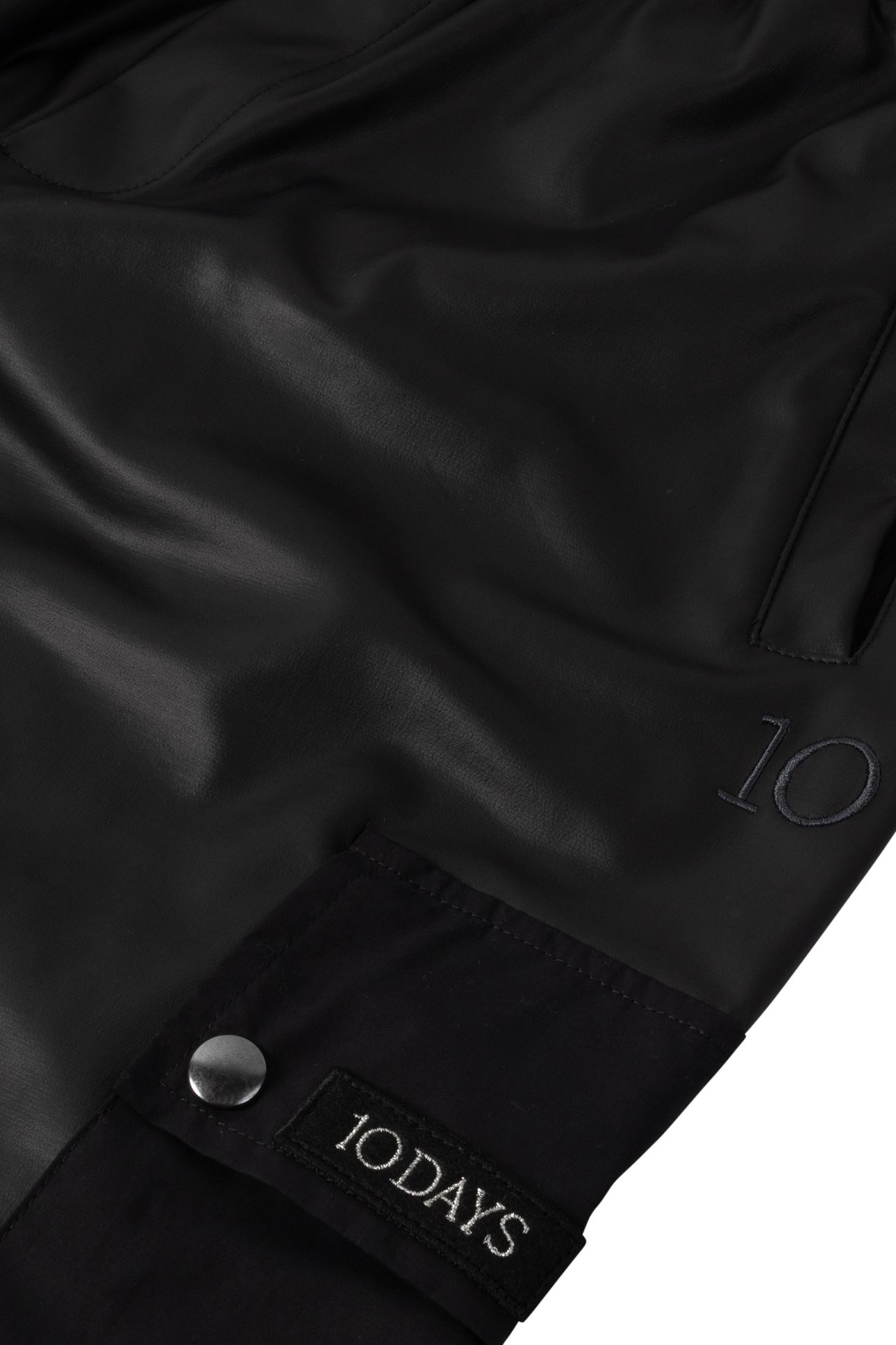LEATHERLOOK CARGO PANTS BLACK 7