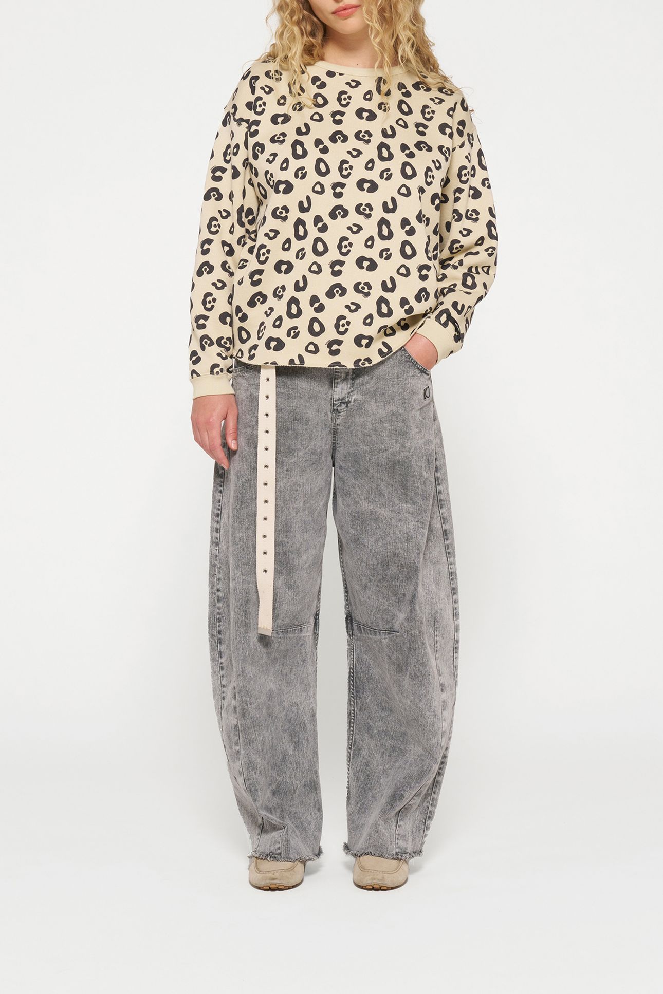 RAW EDGE SWEATER LEOPARD OYSTER 2
