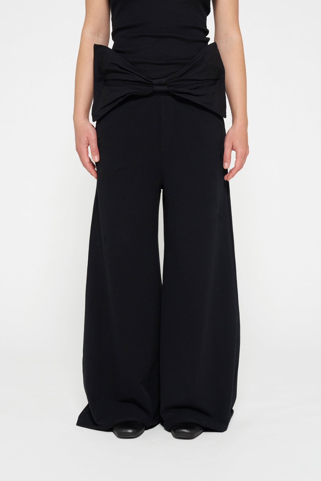 WIDE LEG JOGGER BOW BLACK 1