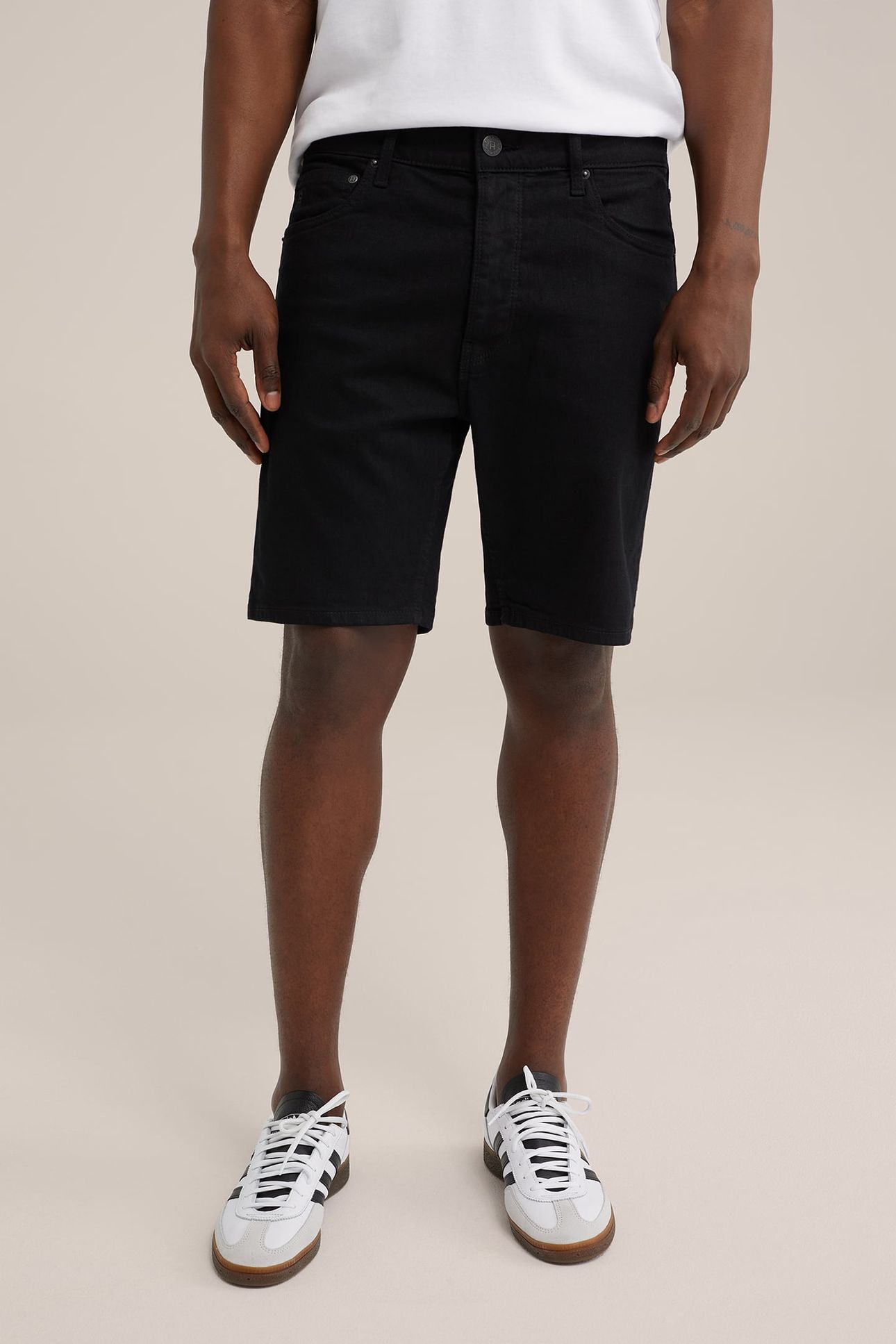 SHORT BLACK 1