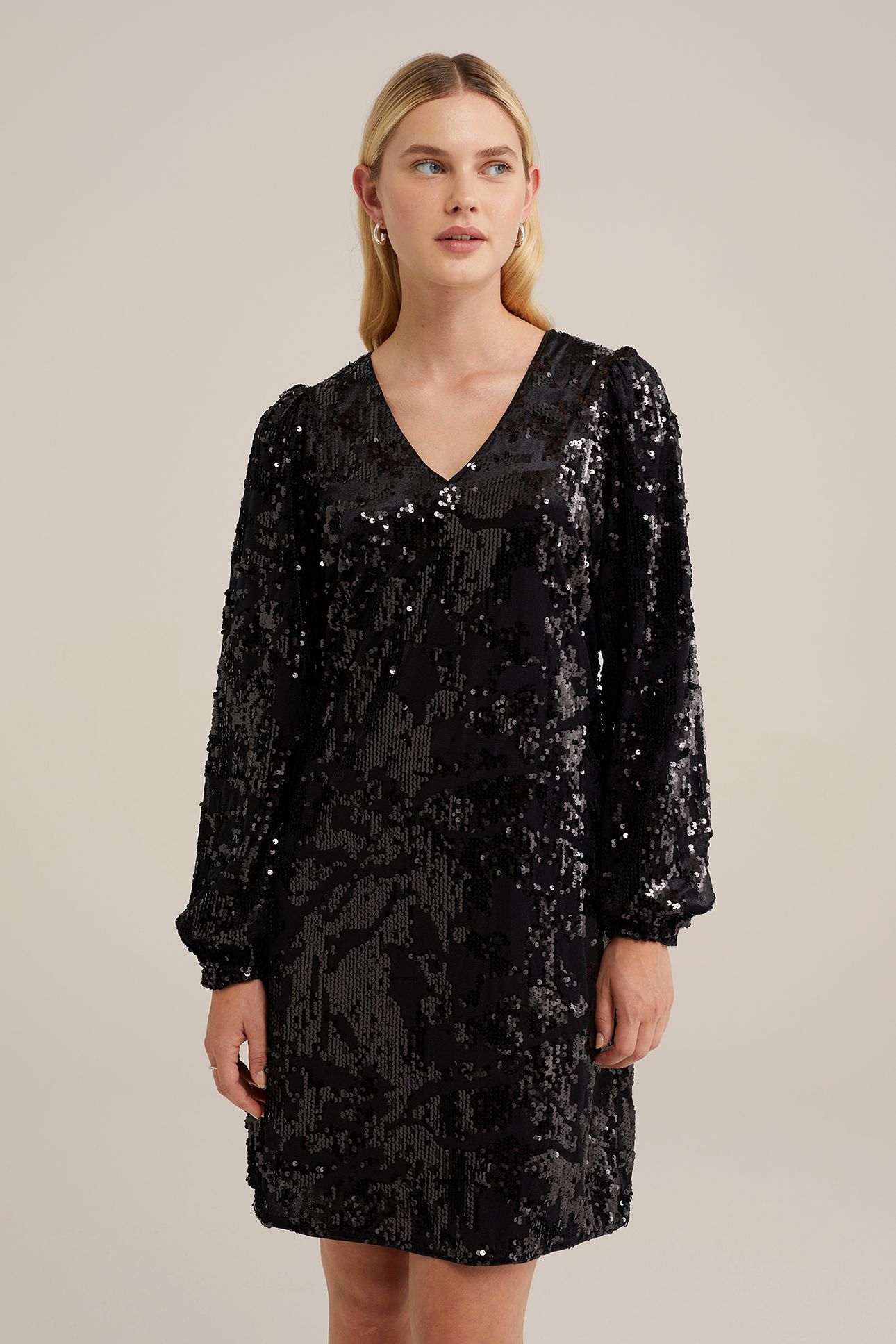 DRESS MID LENGTH BLACK 1