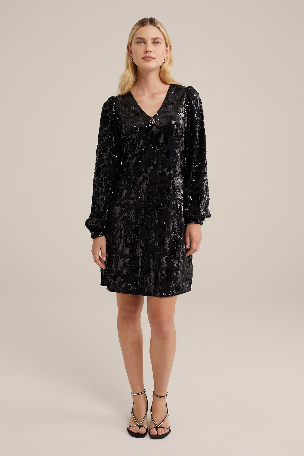DRESS MID LENGTH BLACK 2