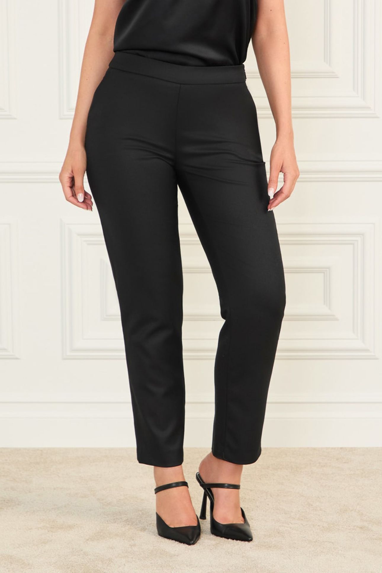 MARCIANO BY GUESS ROBERTA PANT JET BLACK 1
