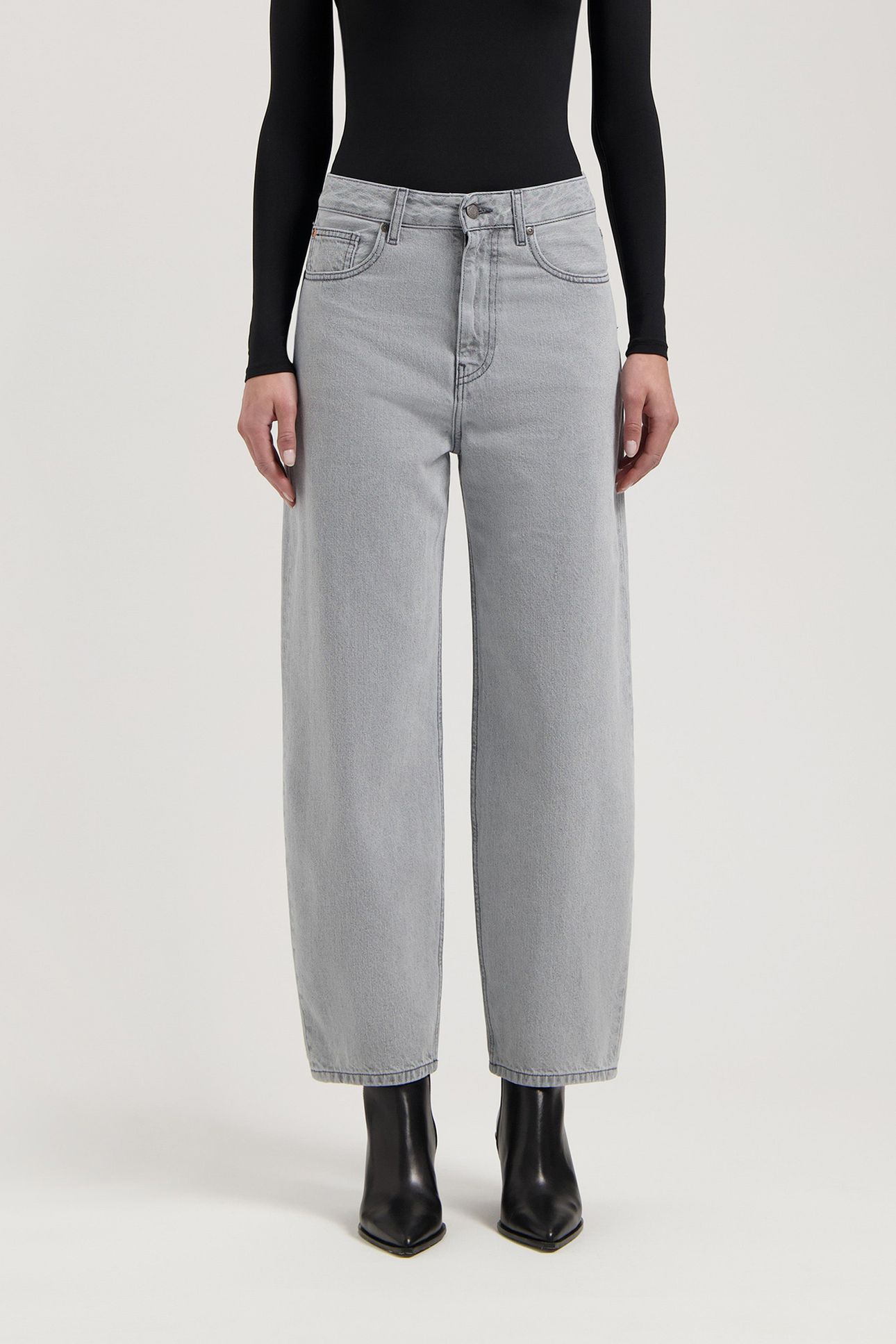 BROOKE HIGH BARREL LIGHT GREY 1