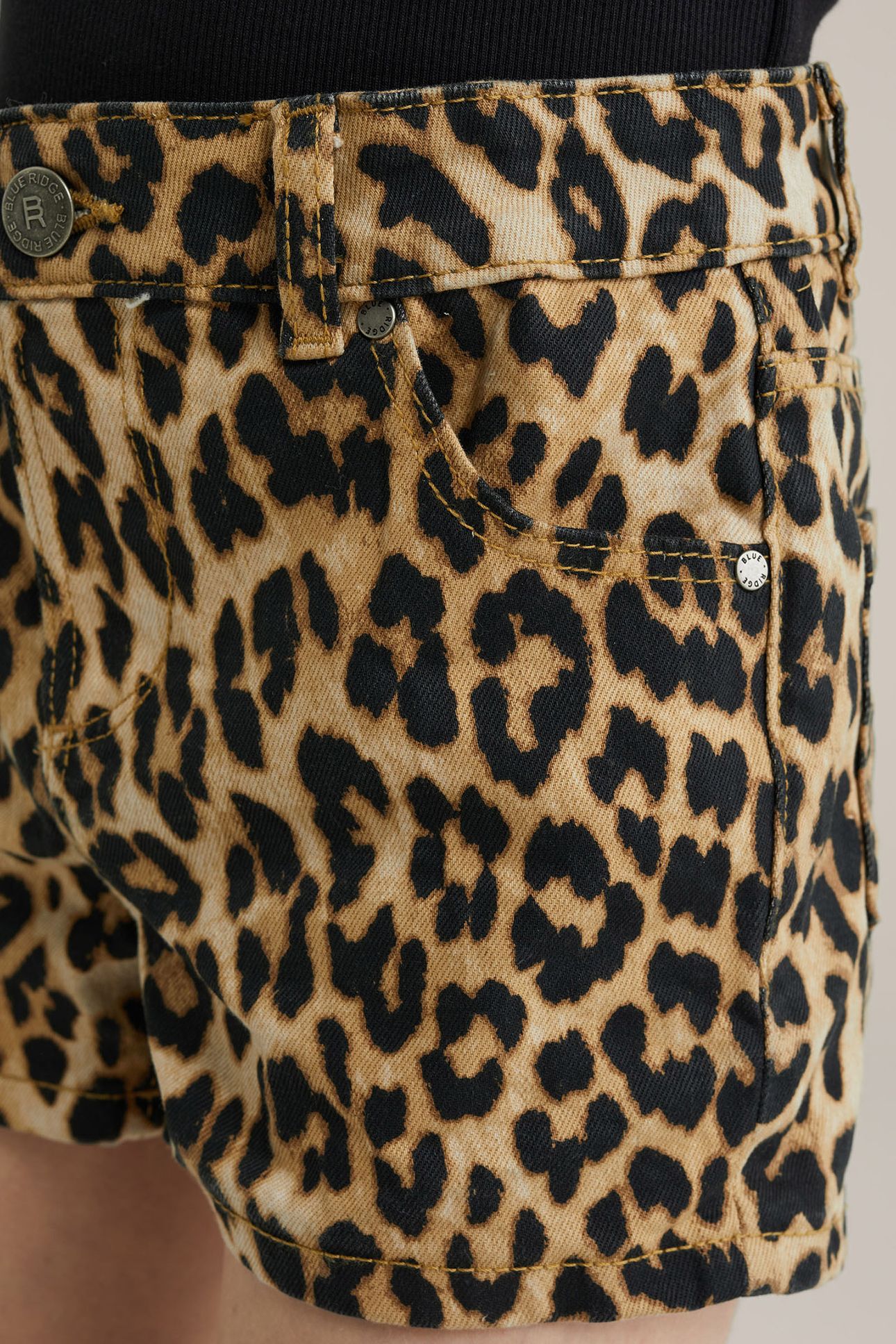 SHORT YELLOW 5