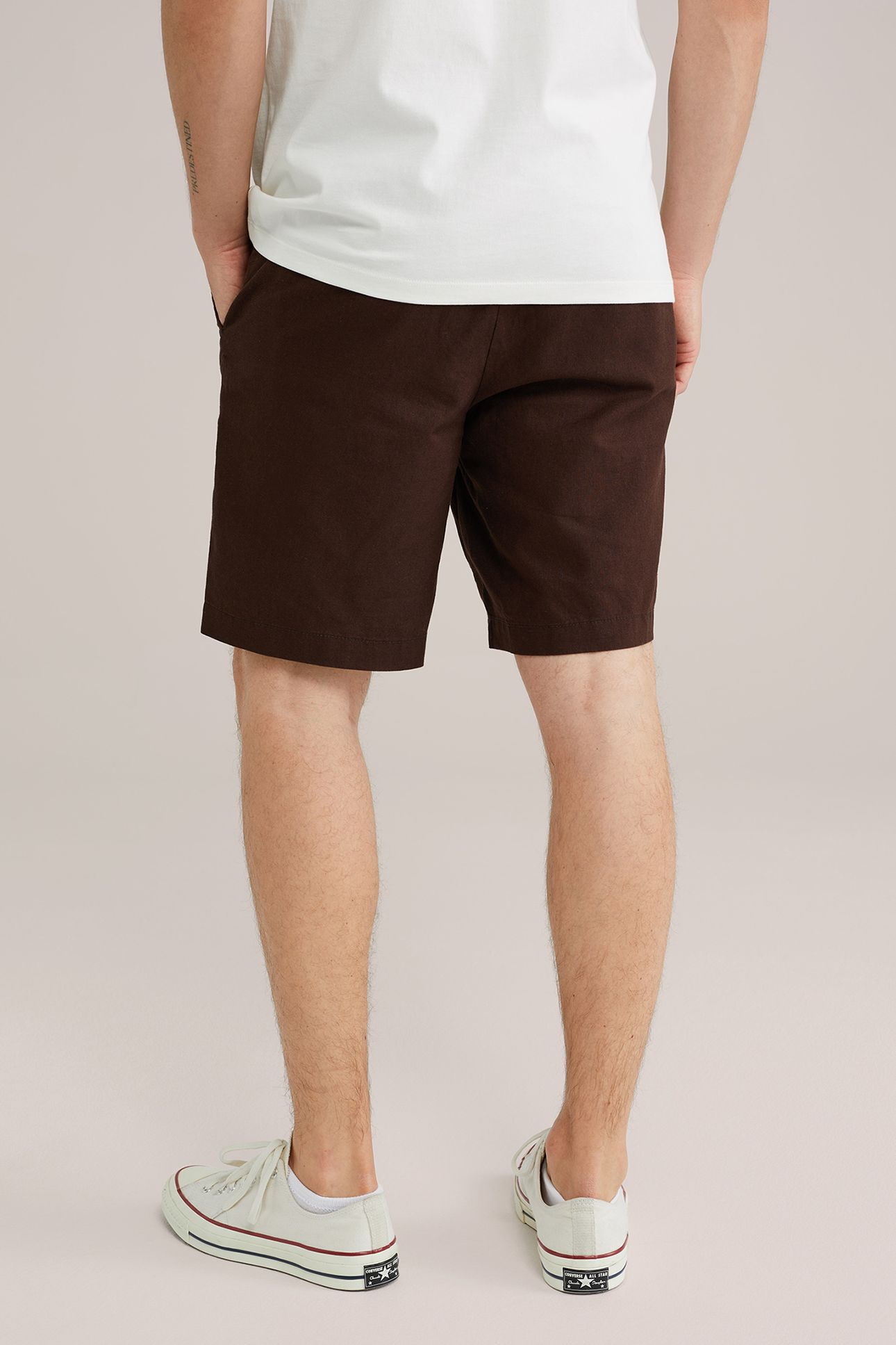 SHORT DARK BROWN 2